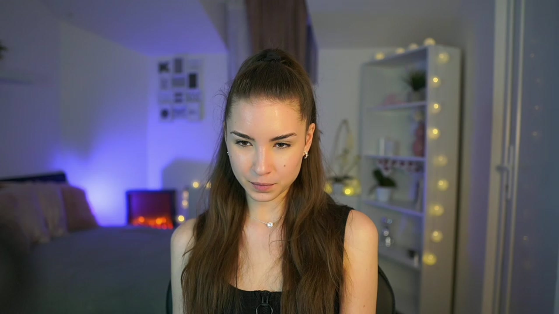Gallery image thumbnail from Shy_jane's myfreecams stream on, 03/17/2023, 17:42 image 4 of 20