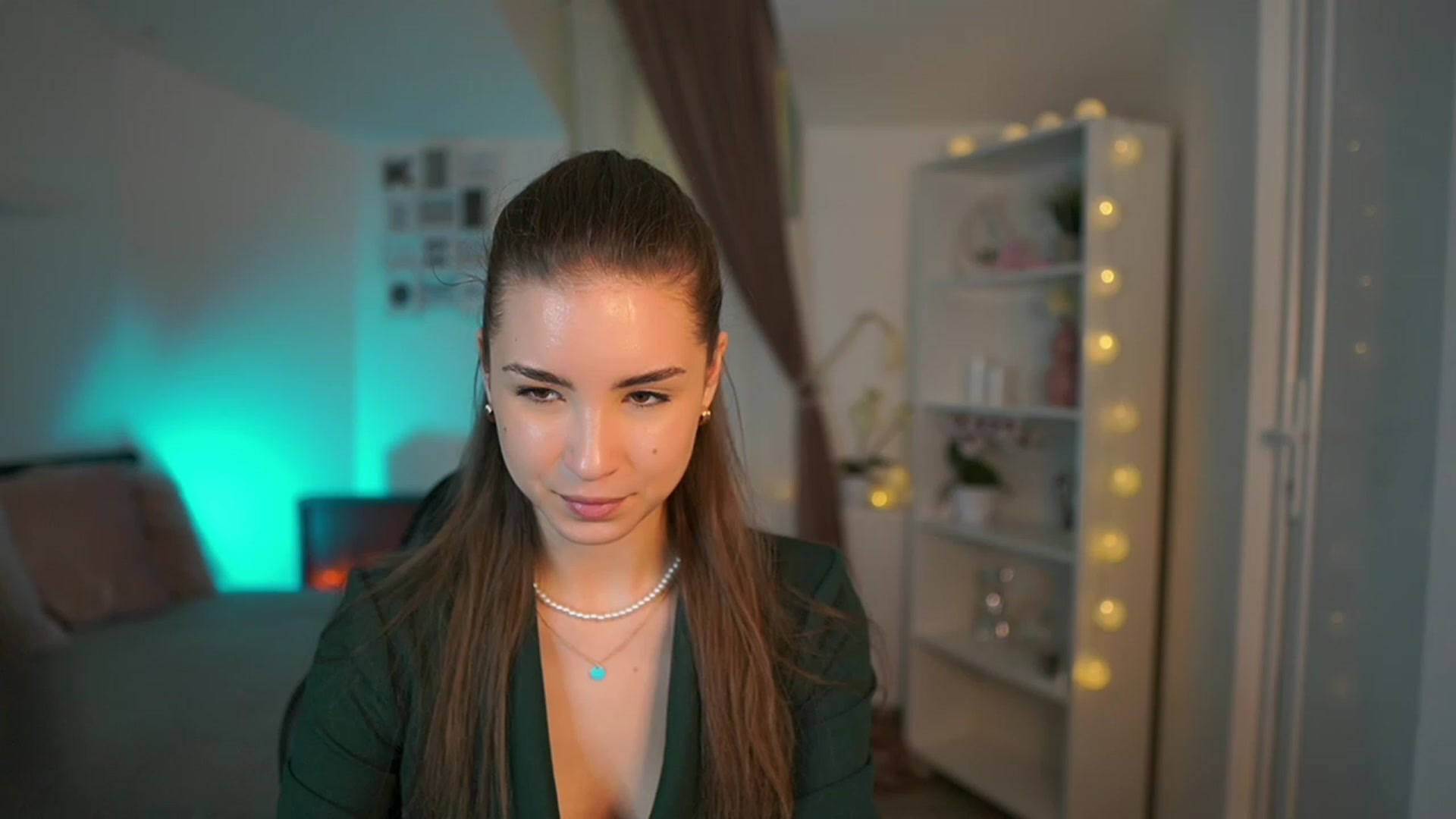 Gallery image thumbnail from Shy_jane's myfreecams stream on, 03/23/2023, 19:53 image 8 of 20
