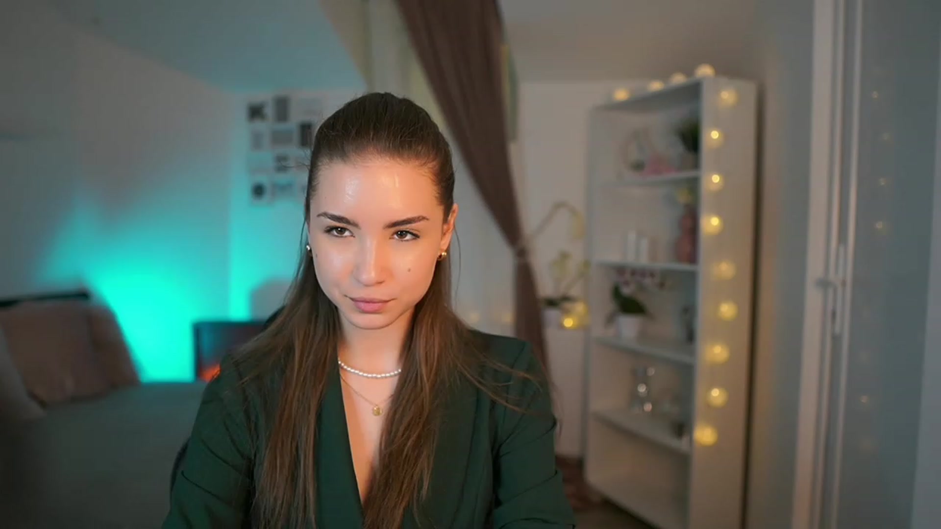 Gallery image thumbnail from Shy_jane's myfreecams stream on, 03/23/2023, 19:53 image 7 of 20
