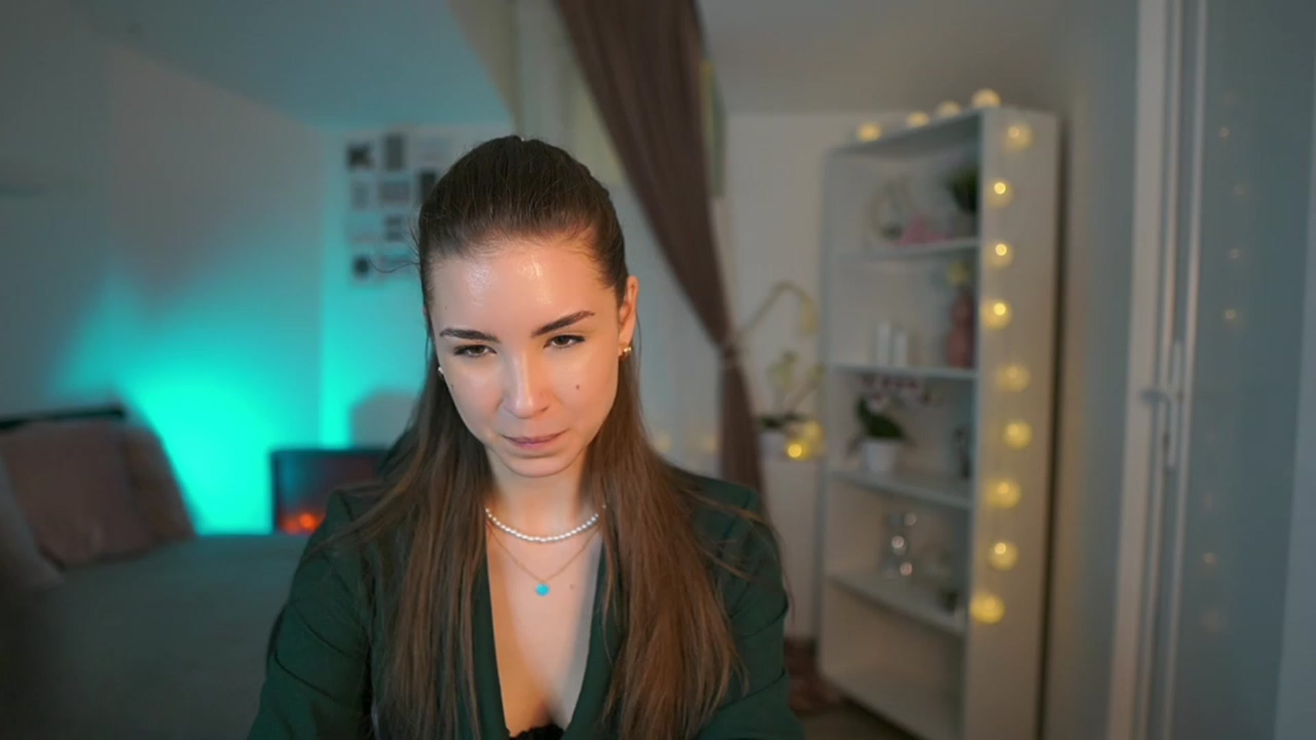 Gallery image thumbnail from Shy_jane's myfreecams stream on, 03/23/2023, 19:53 image 6 of 20