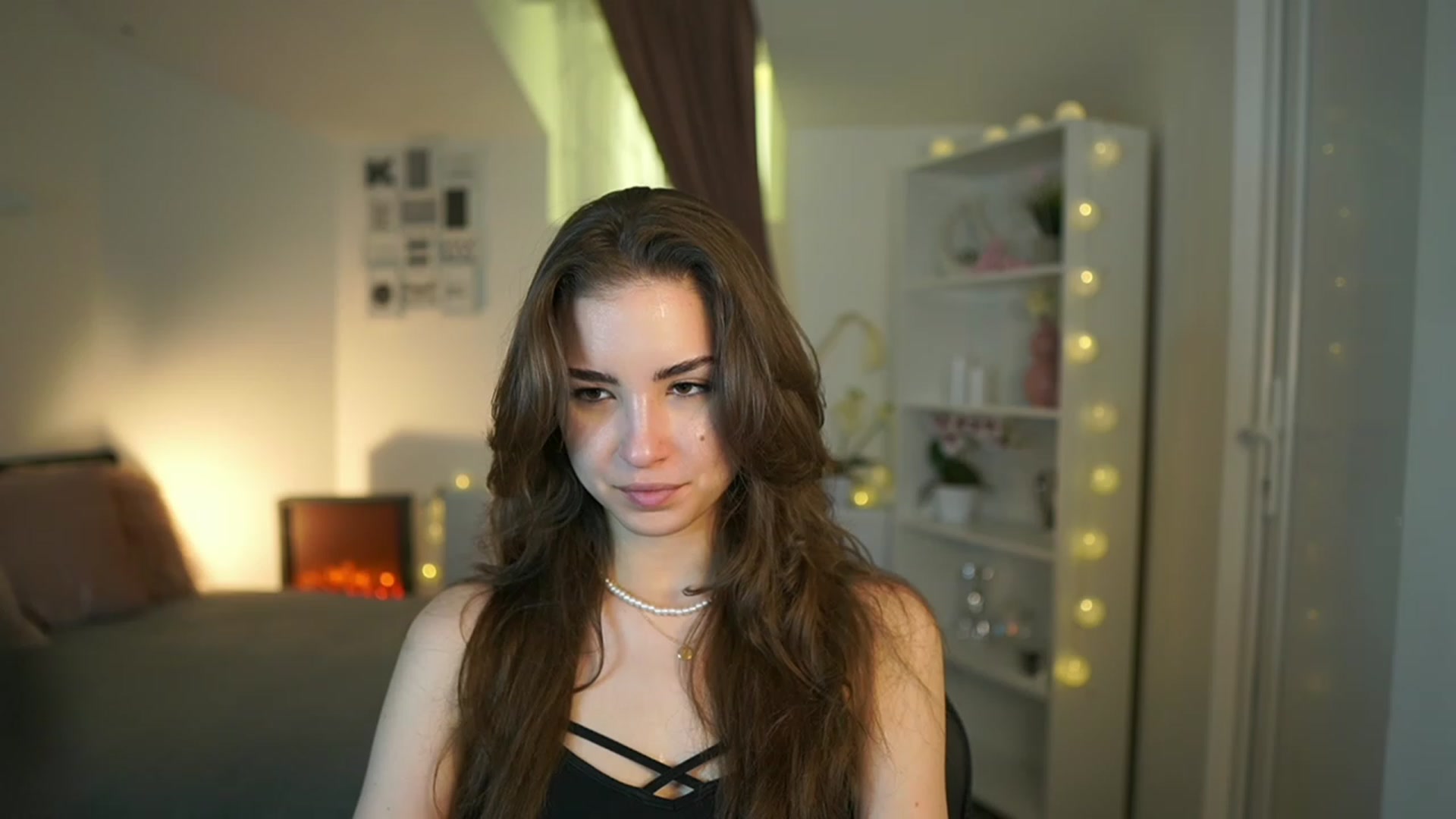 Gallery image thumbnail from Shy_jane's myfreecams stream on, 03/24/2023, 13:00 image 2 of 20