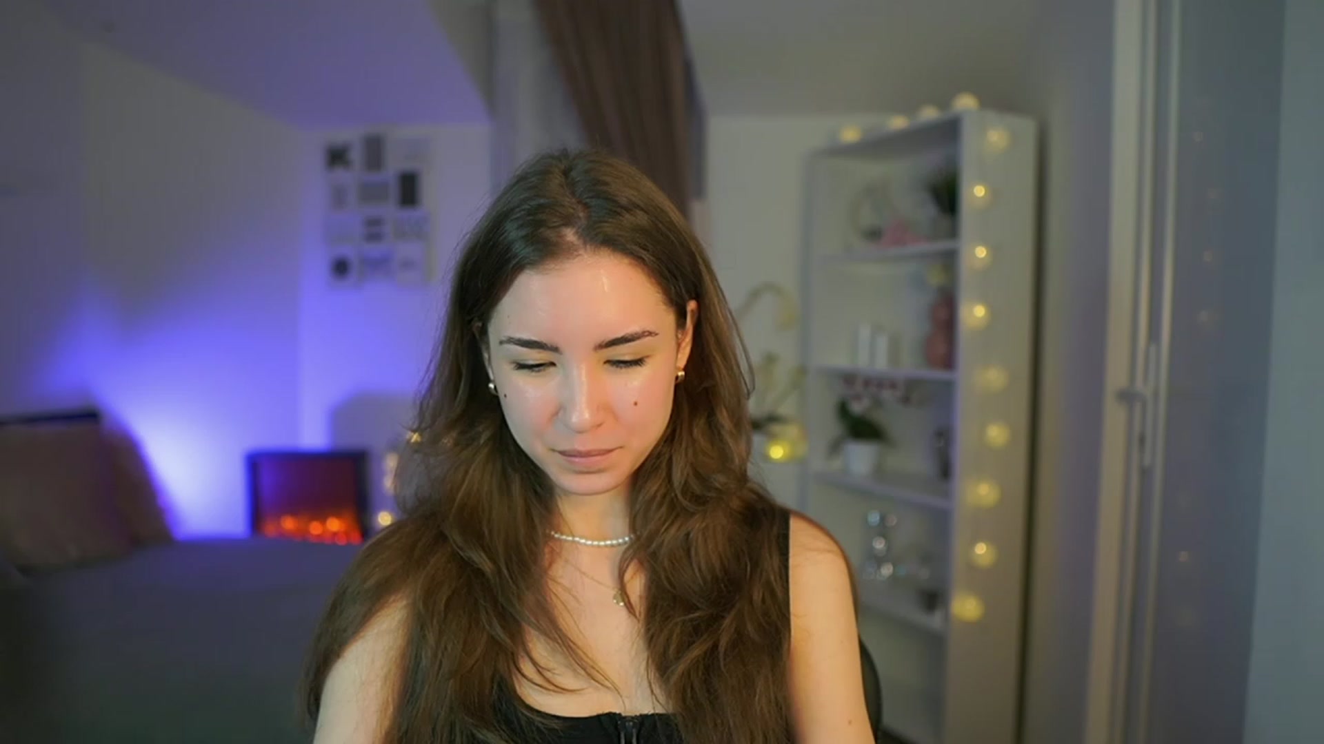 Gallery image thumbnail from Shy_jane's myfreecams stream on, 03/28/2023, 12:00 image 19 of 20