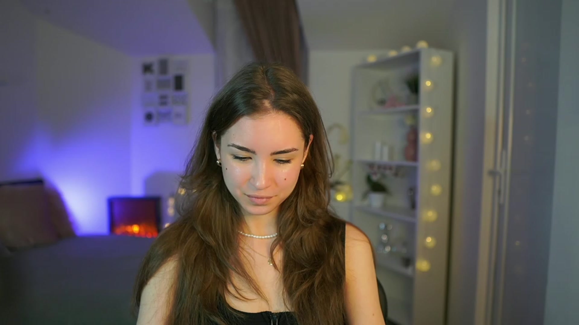 Gallery image thumbnail from Shy_jane's myfreecams stream on, 03/28/2023, 12:00 image 15 of 20