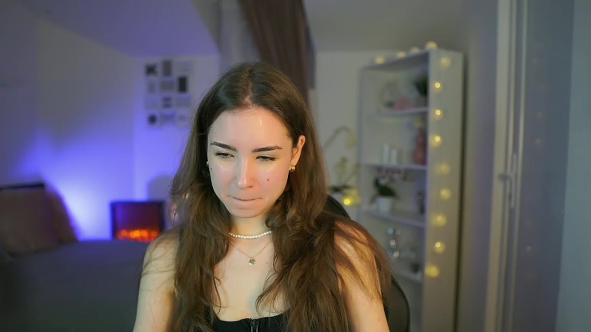 Gallery image thumbnail from Shy_jane's myfreecams stream on, 03/28/2023, 12:48 image 11 of 20
