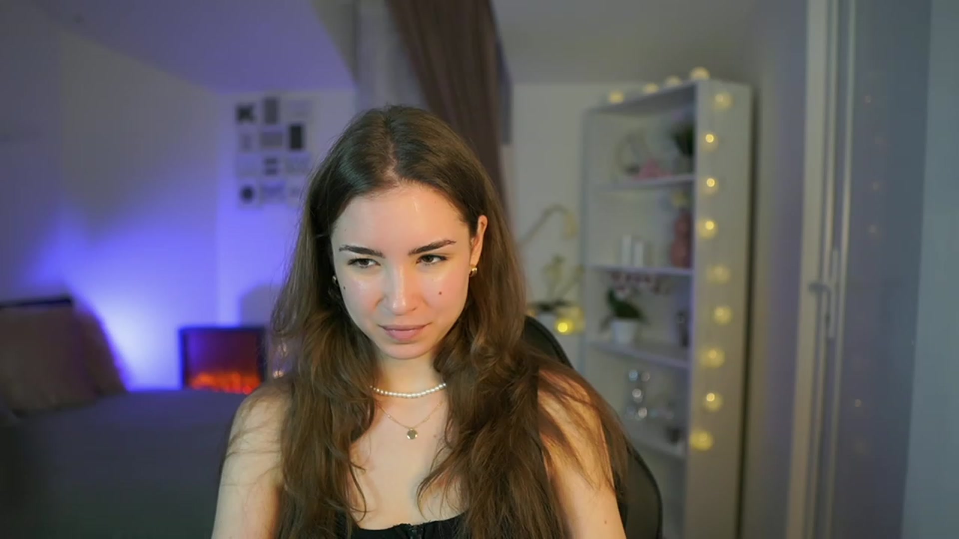 Gallery image thumbnail from Shy_jane's myfreecams stream on, 03/28/2023, 12:48 image 15 of 20