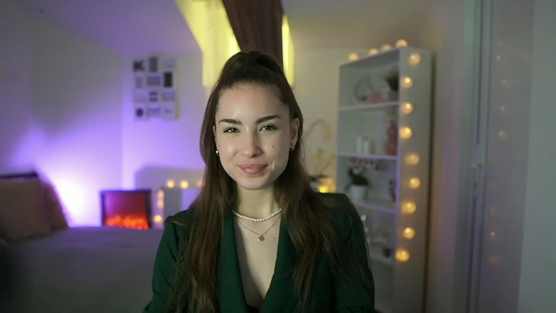 Gallery image thumbnail from Shy_jane's myfreecams stream on, 03/29/2023, 16:52 image 6 of 20