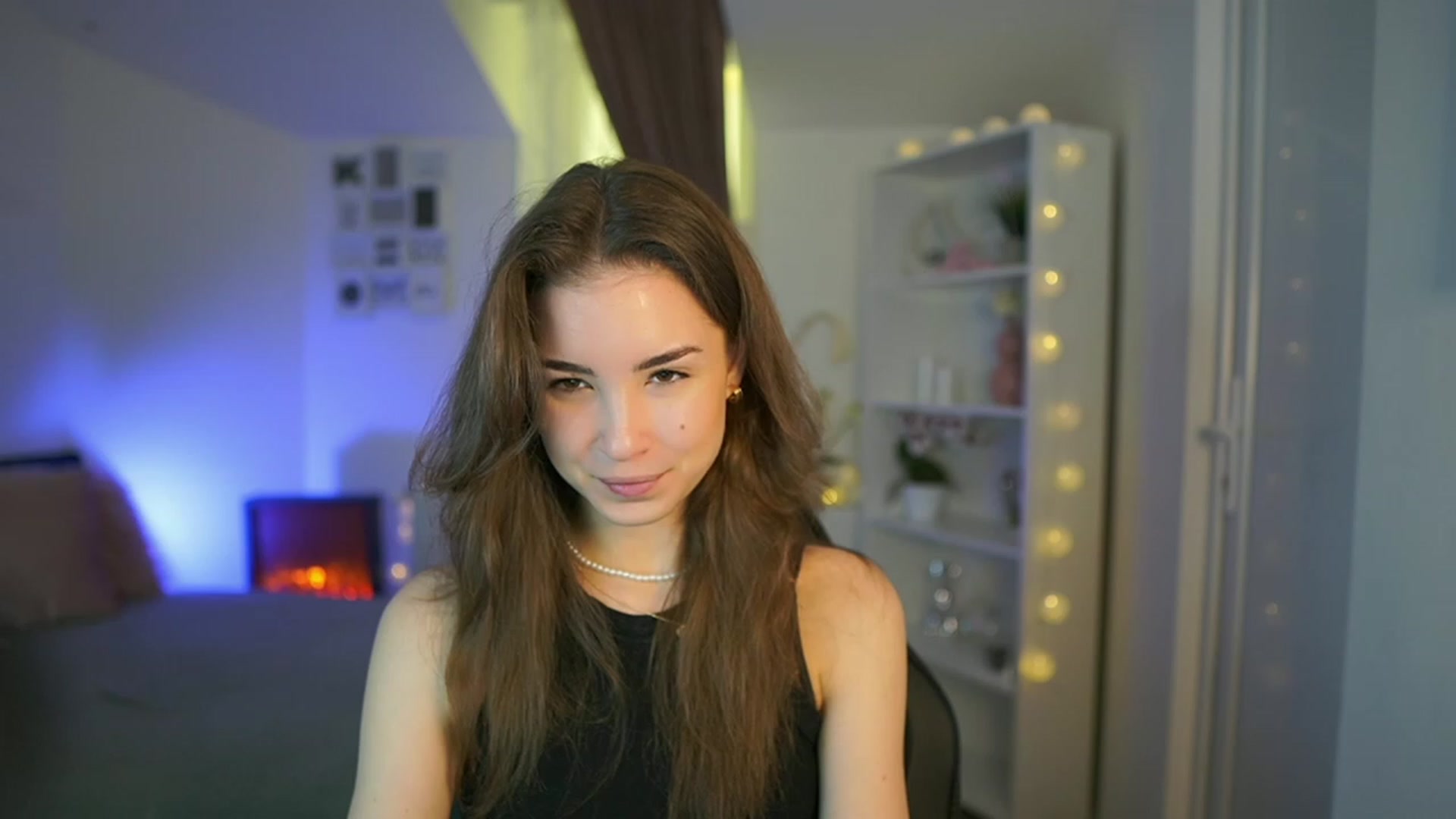Gallery image thumbnail from Shy_jane's myfreecams stream on, 03/30/2023, 11:20 image 7 of 20