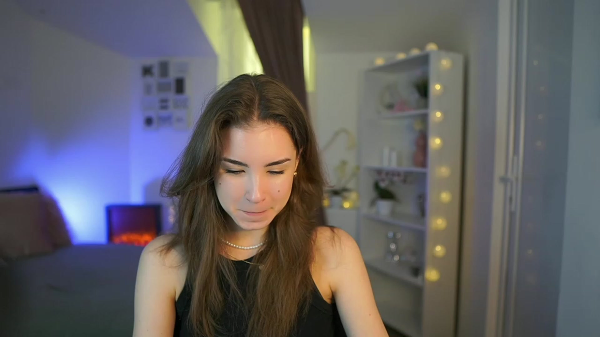 Gallery image thumbnail from Shy_jane's myfreecams stream on, 03/30/2023, 11:20 image 4 of 20