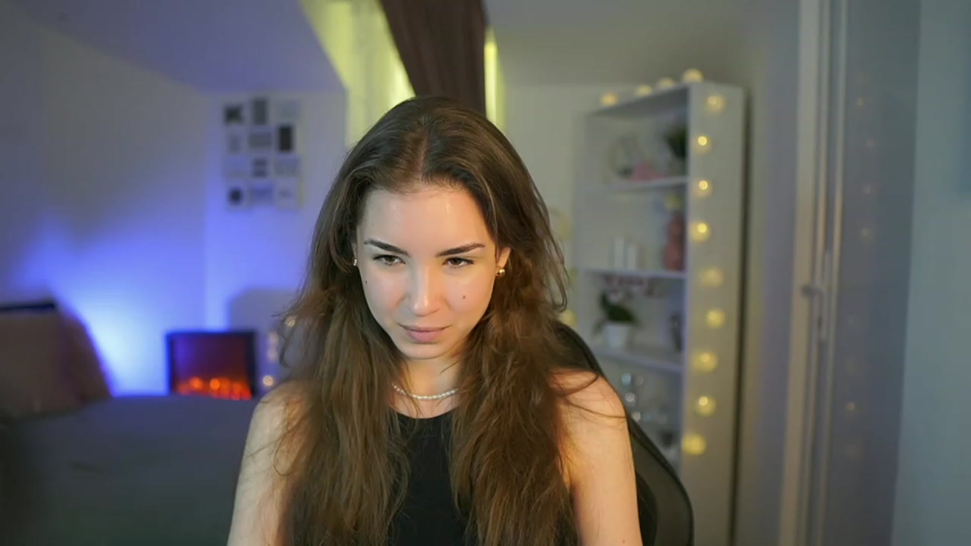 Gallery image thumbnail from Shy_jane's myfreecams stream on, 03/30/2023, 12:34 image 2 of 20