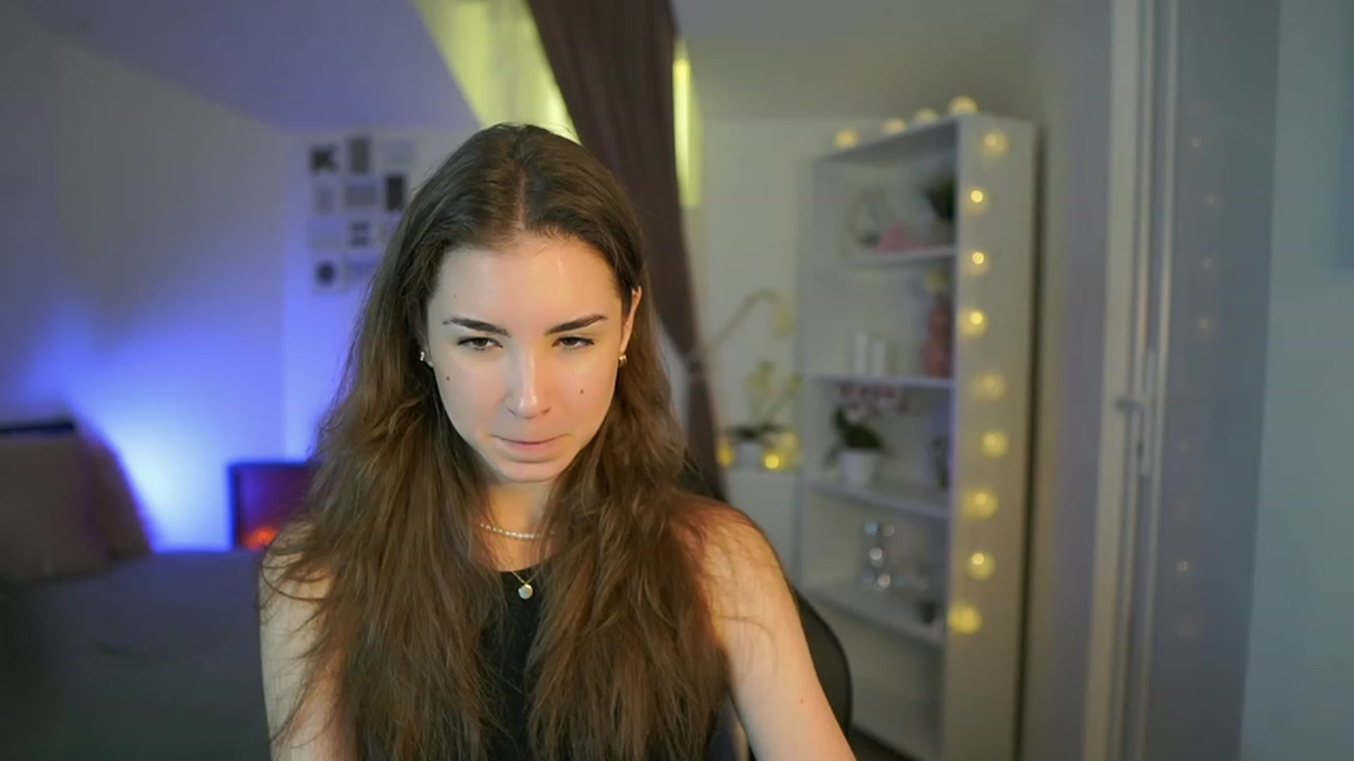 Gallery image thumbnail from Shy_jane's myfreecams stream on, 03/30/2023, 12:34 image 6 of 20