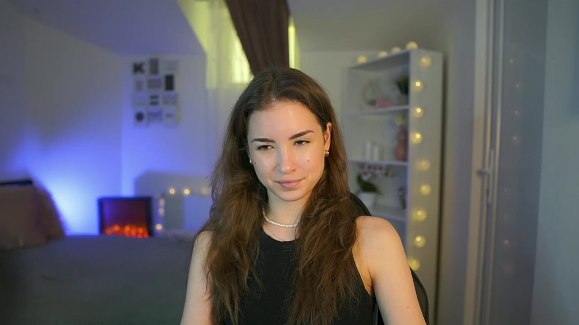 Gallery image thumbnail from Shy_jane's myfreecams stream on, 03/30/2023, 13:28 image 10 of 20