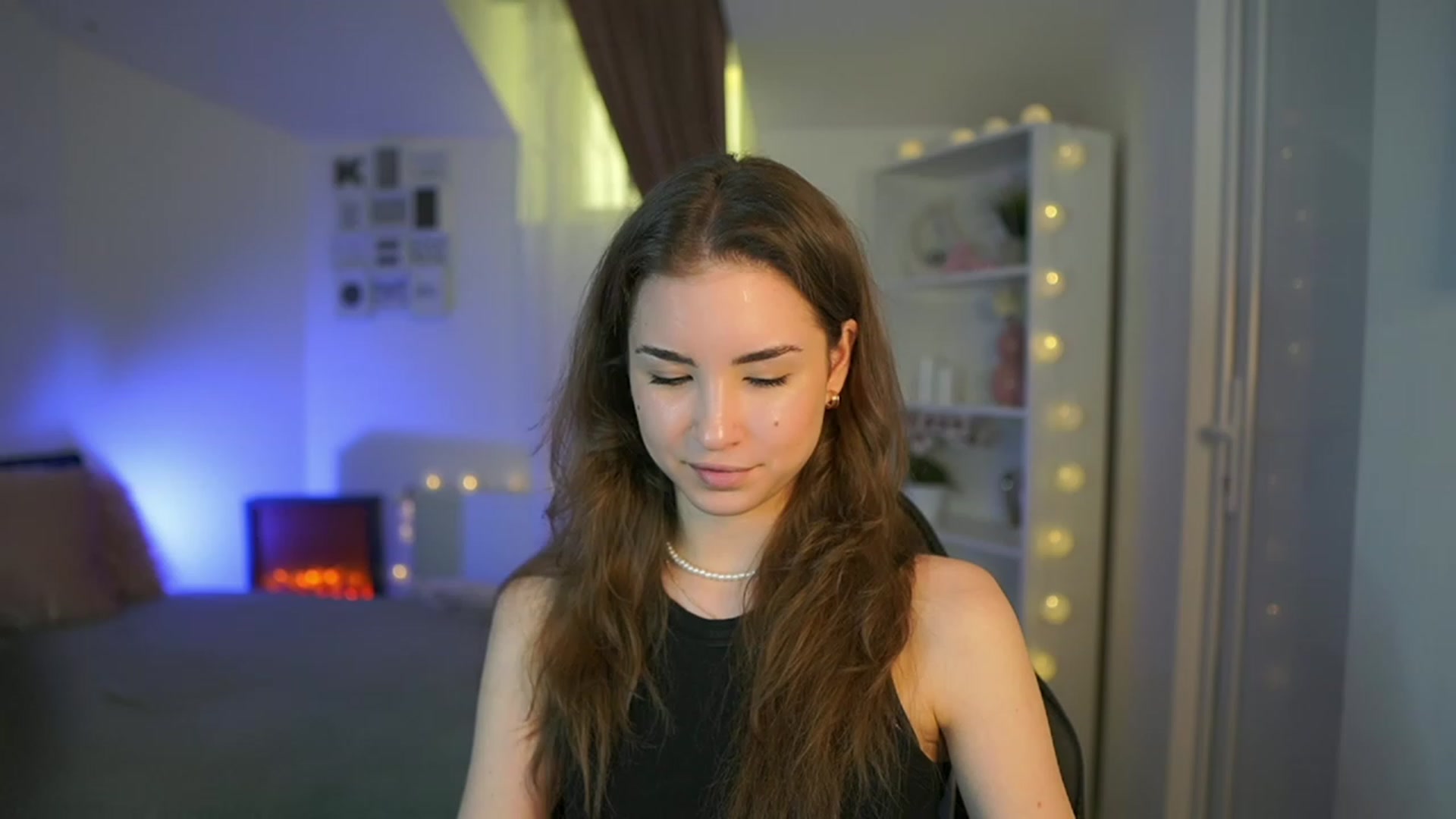 Gallery image thumbnail from Shy_jane's myfreecams stream on, 03/30/2023, 13:28 image 11 of 20