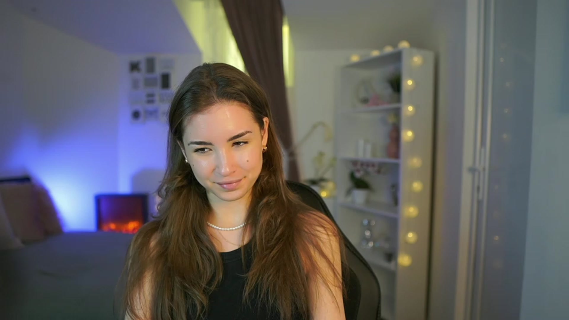 Gallery image thumbnail from Shy_jane's myfreecams stream on, 03/30/2023, 15:02 image 7 of 20