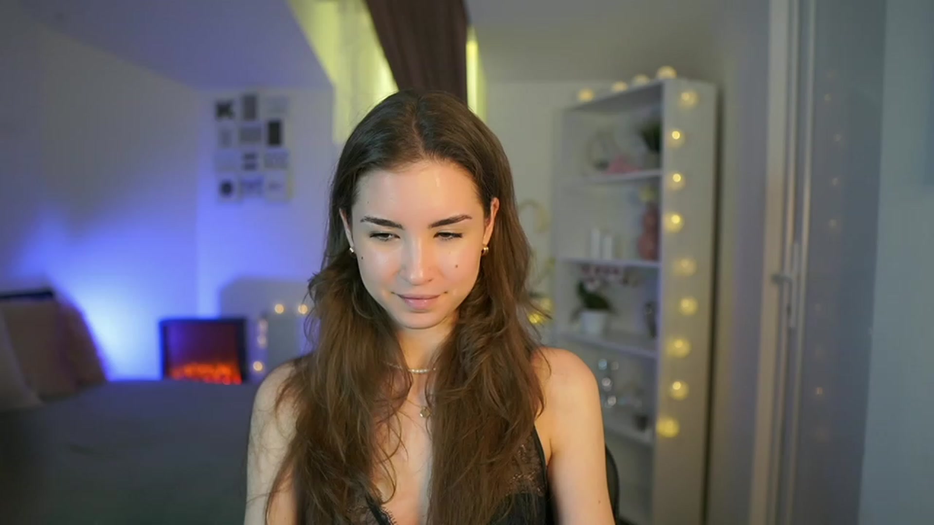 Gallery image thumbnail from Shy_jane's myfreecams stream on, 03/30/2023, 15:43 image 1 of 20