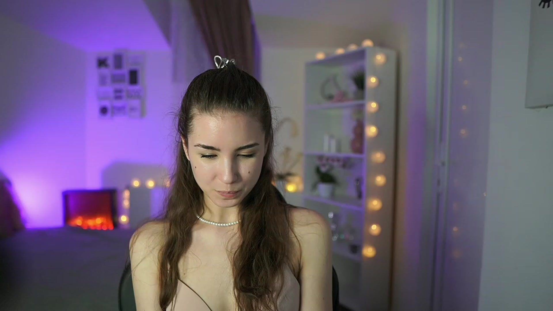 Gallery image thumbnail from Shy_jane's myfreecams stream on, 04/02/2023, 14:36 image 16 of 20