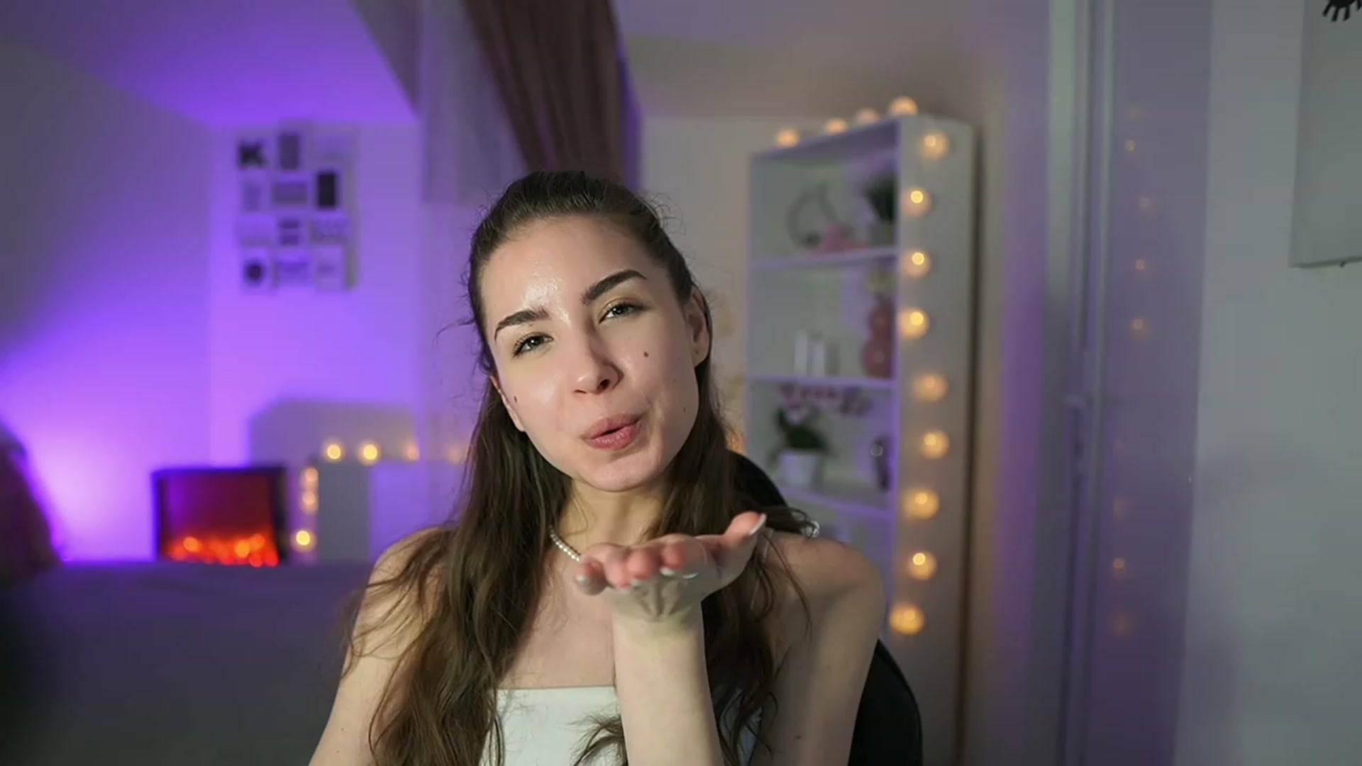 Gallery image thumbnail from Shy_jane's myfreecams stream on, 04/02/2023, 16:28 image 14 of 20