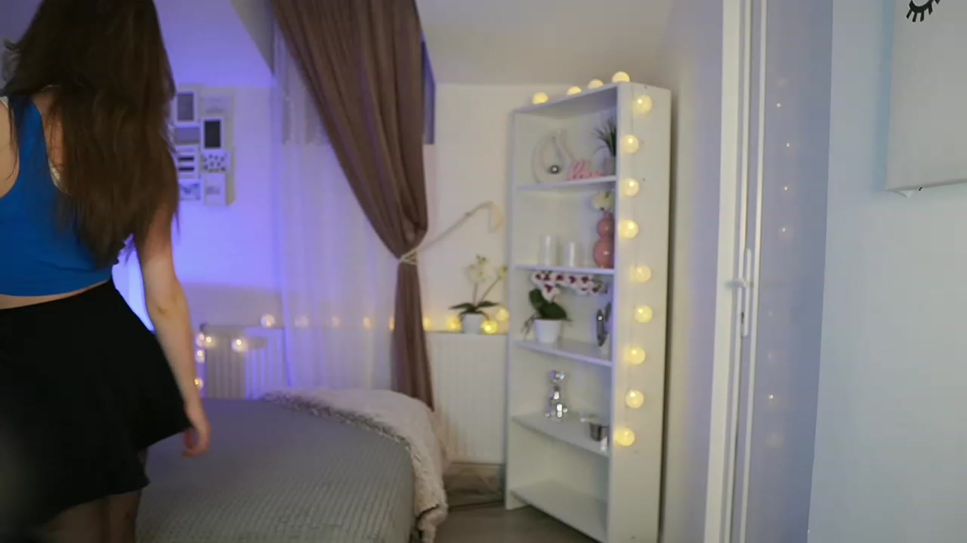 Gallery image thumbnail from Shy_jane's myfreecams stream on, 04/03/2023, 14:06 image 5 of 20