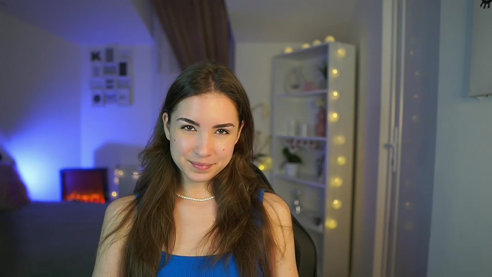 Gallery image thumbnail from Shy_jane's myfreecams stream on, 04/03/2023, 15:06 image 6 of 20
