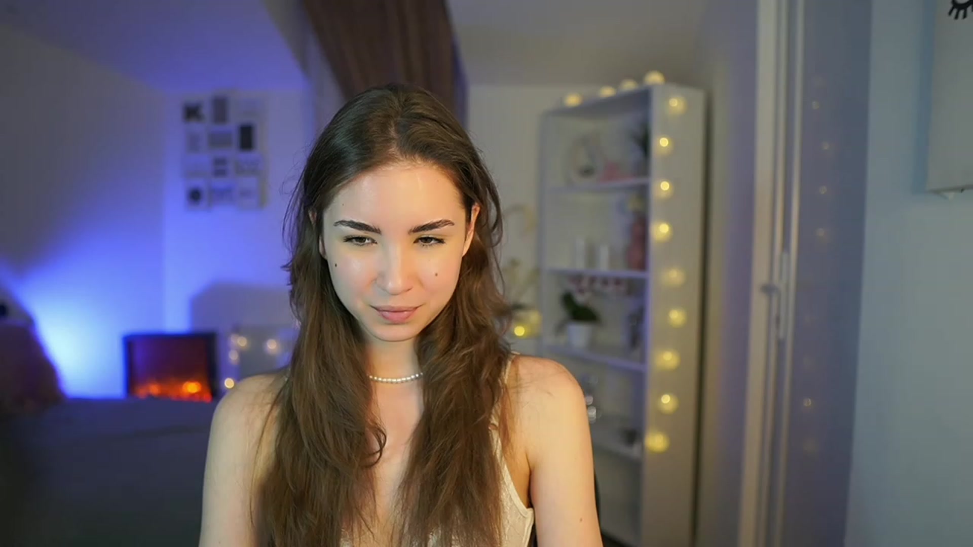 Gallery image thumbnail from Shy_jane's myfreecams stream on, 04/03/2023, 16:09 image 17 of 20