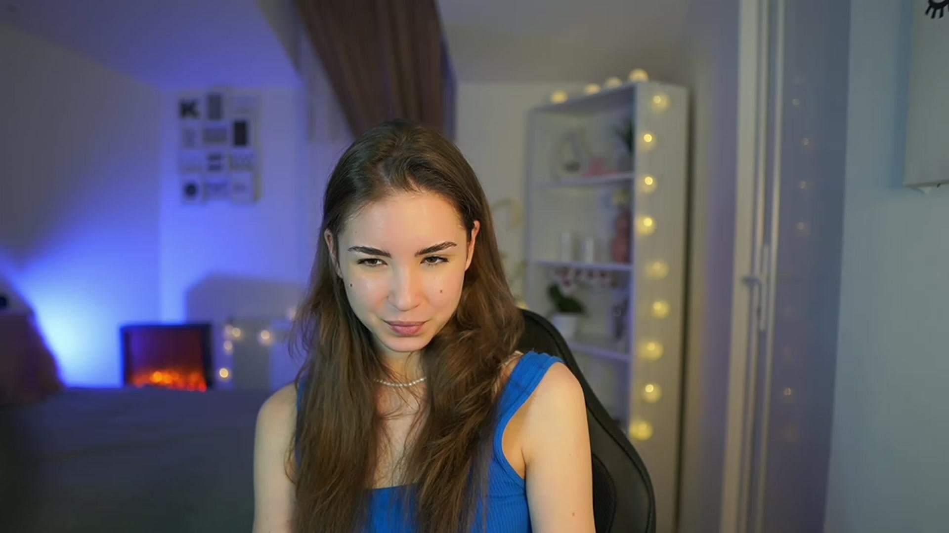 Gallery image thumbnail from Shy_jane's myfreecams stream on, 04/03/2023, 17:47 image 13 of 20