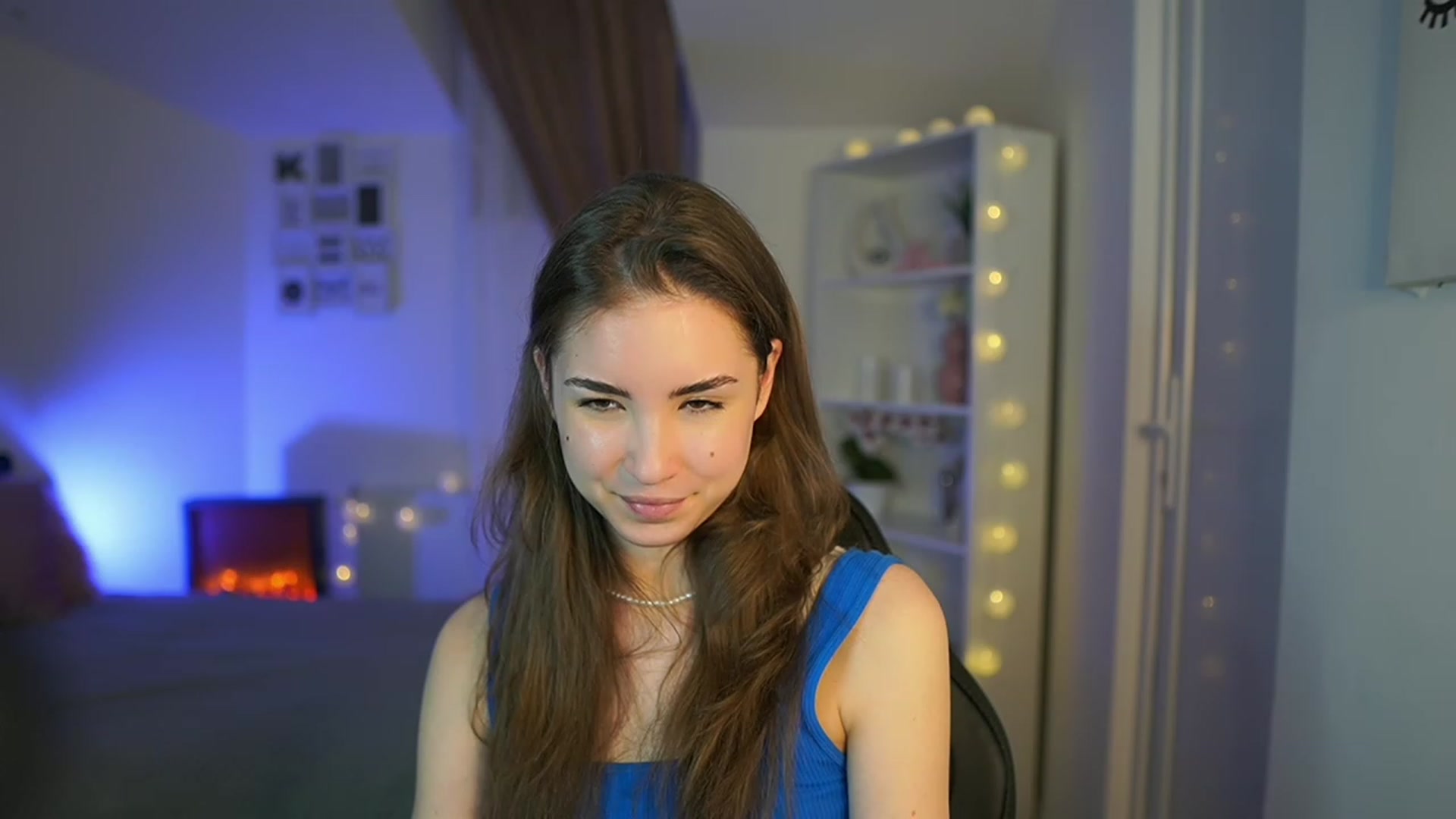 Gallery image thumbnail from Shy_jane's myfreecams stream on, 04/03/2023, 17:47 image 17 of 20