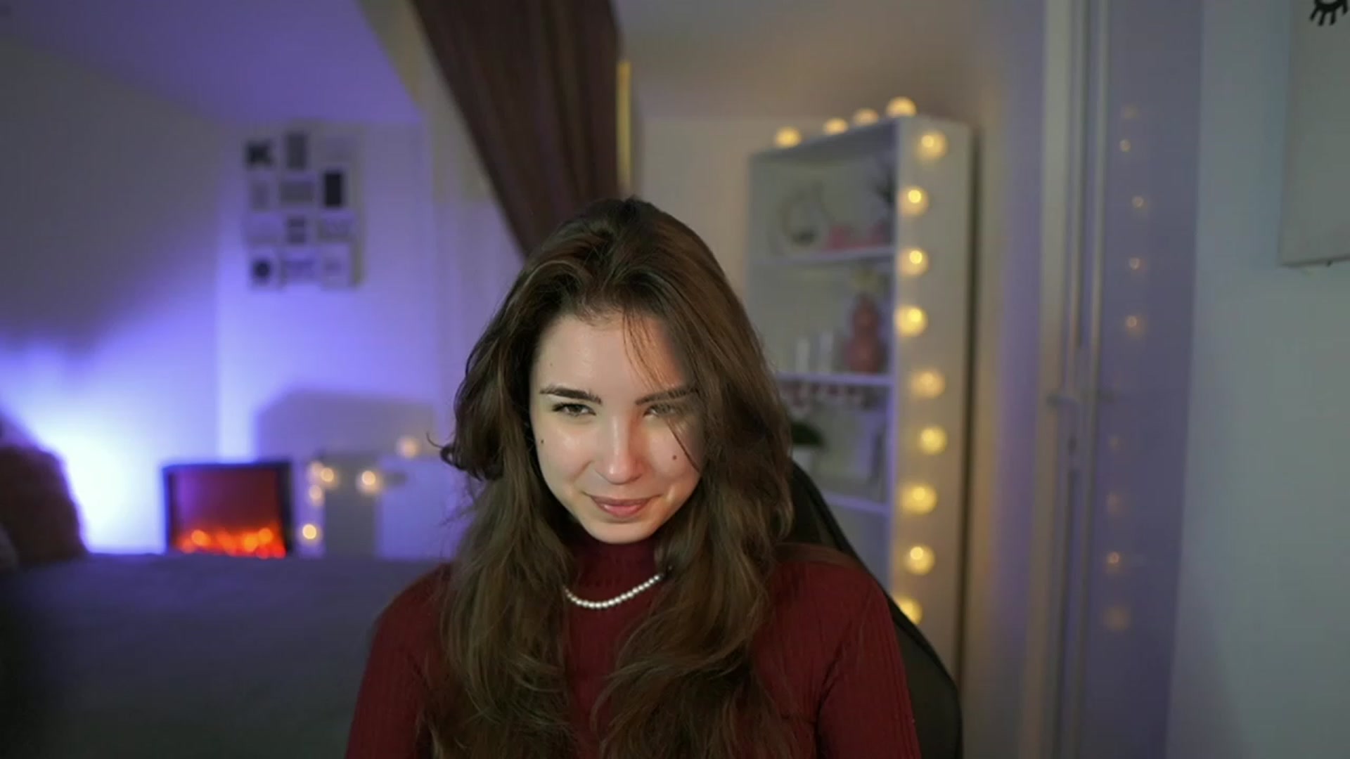 Gallery image thumbnail from Shy_jane's myfreecams stream on, 04/06/2023, 13:28 image 18 of 20
