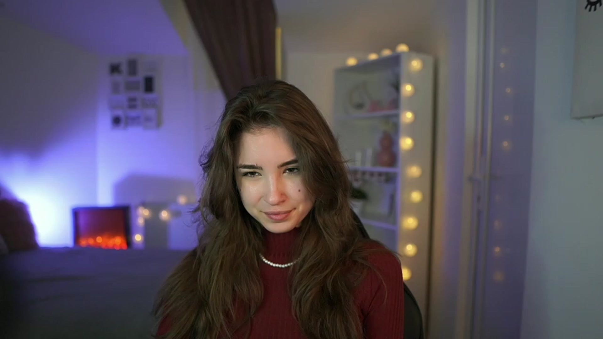 Gallery image thumbnail from Shy_jane's myfreecams stream on, 04/06/2023, 13:28 image 2 of 20