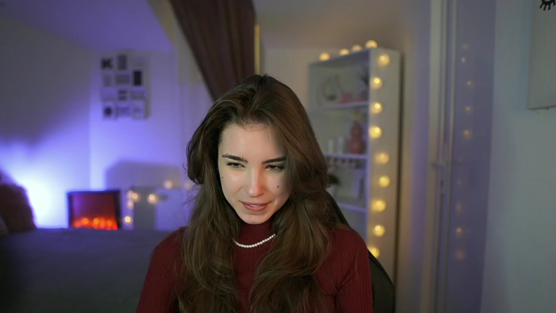 Gallery image thumbnail from Shy_jane's myfreecams stream on, 04/06/2023, 13:28 image 13 of 20