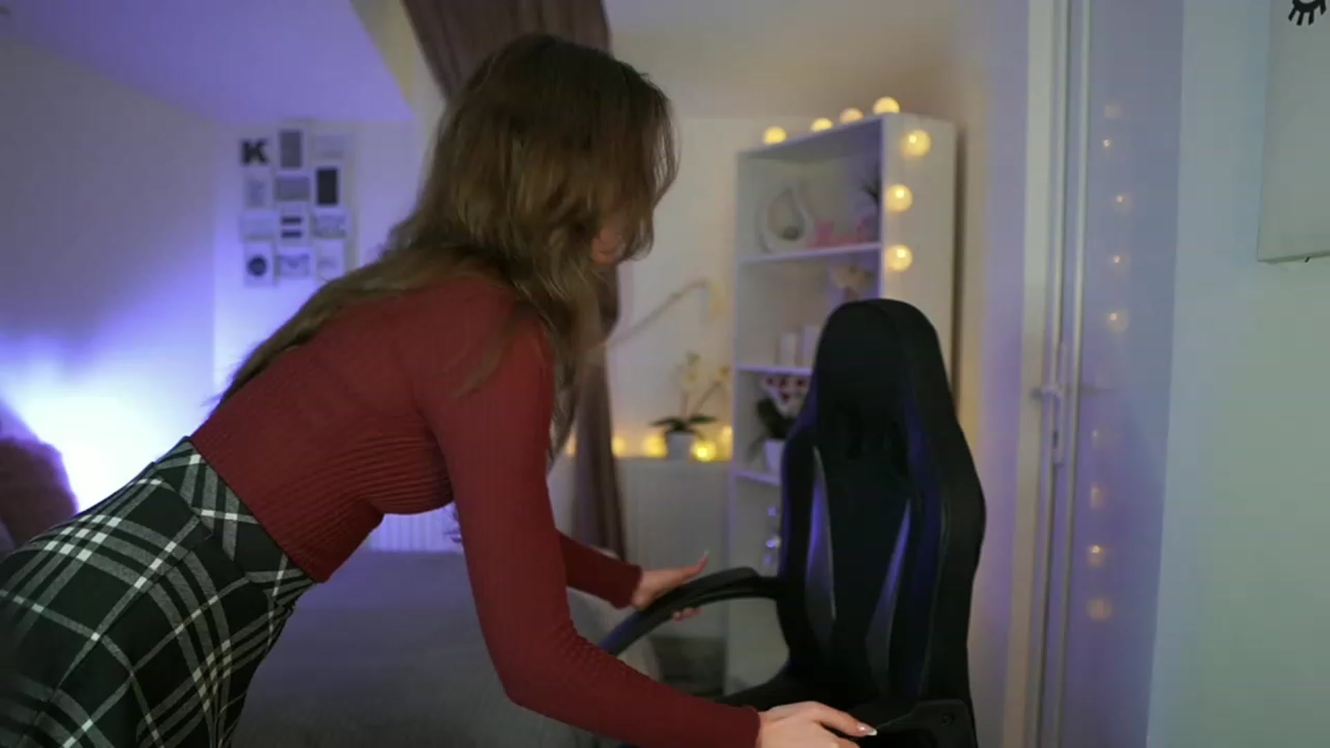 Gallery image thumbnail from Shy_jane's myfreecams stream on, 04/06/2023, 13:28 image 6 of 20