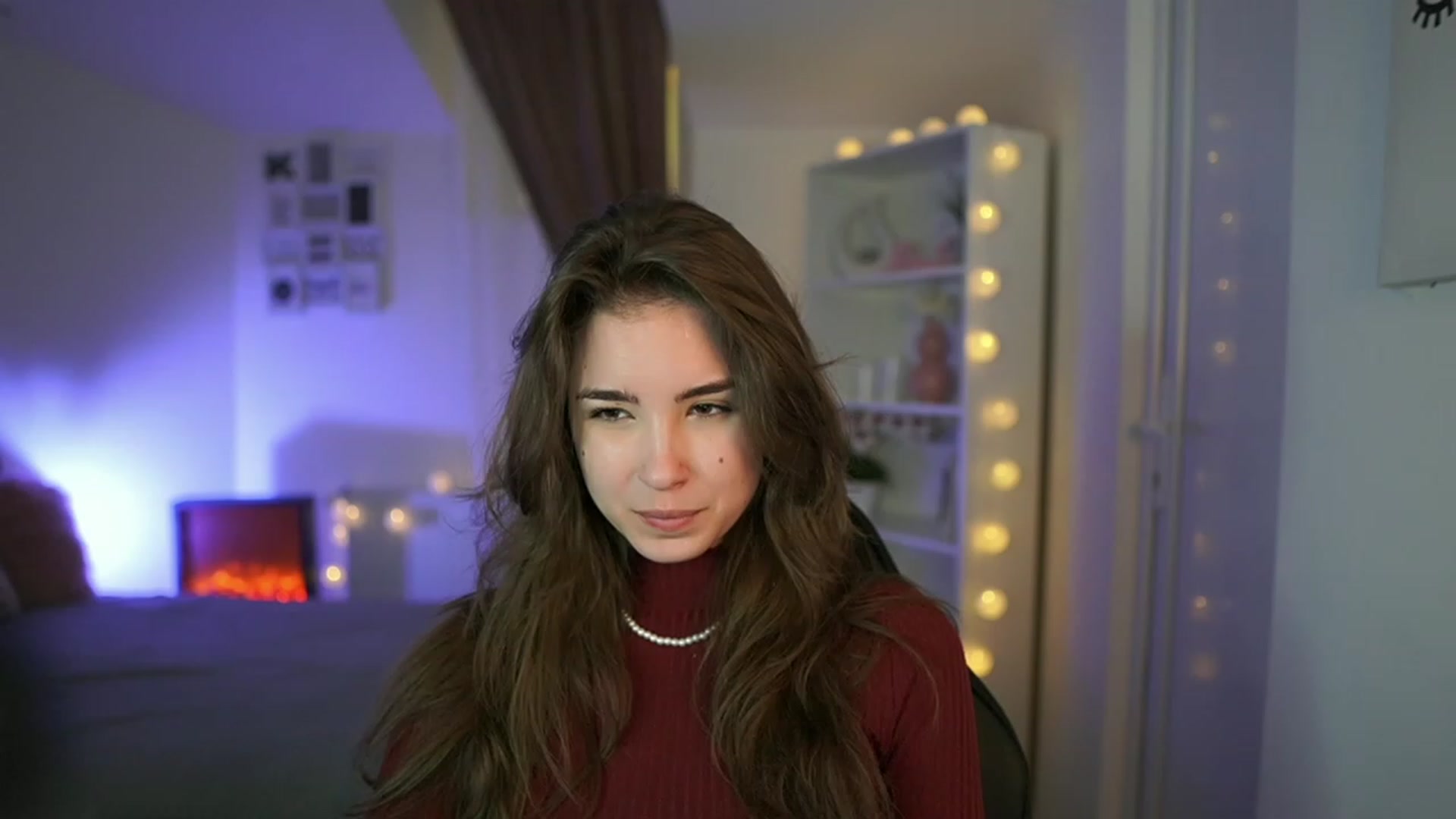 Gallery image thumbnail from Shy_jane's myfreecams stream on, 04/06/2023, 13:28 image 1 of 20