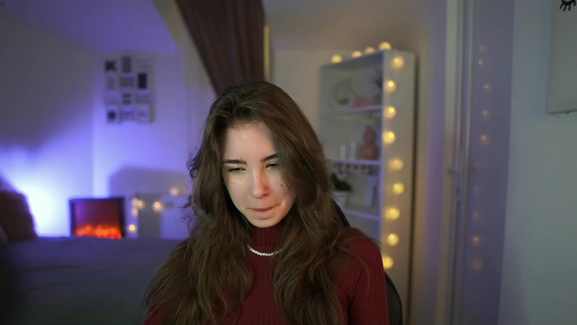 Gallery image thumbnail from Shy_jane's myfreecams stream on, 04/06/2023, 13:28 image 4 of 20