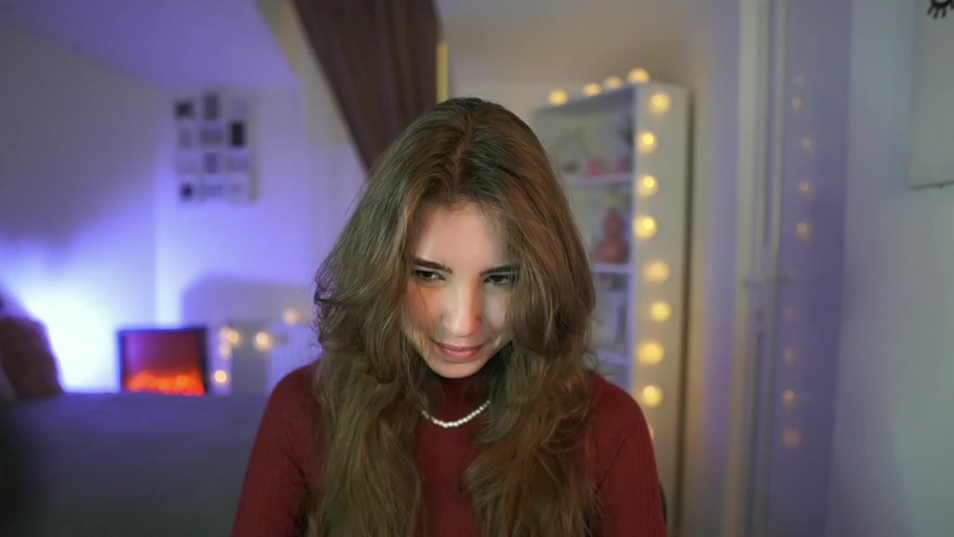 Gallery image thumbnail from Shy_jane's myfreecams stream on, 04/06/2023, 14:00 image 16 of 20