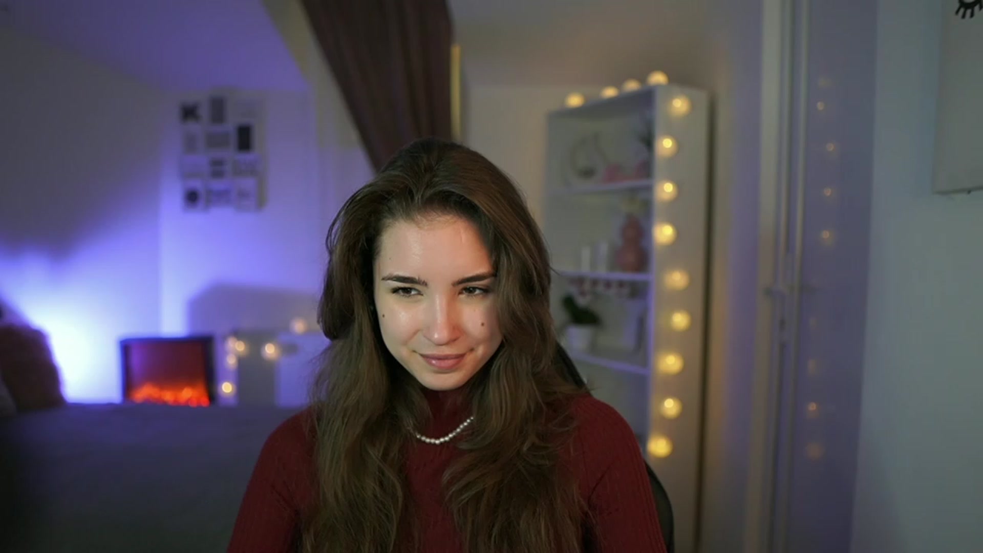 Gallery image thumbnail from Shy_jane's myfreecams stream on, 04/06/2023, 14:00 image 17 of 20