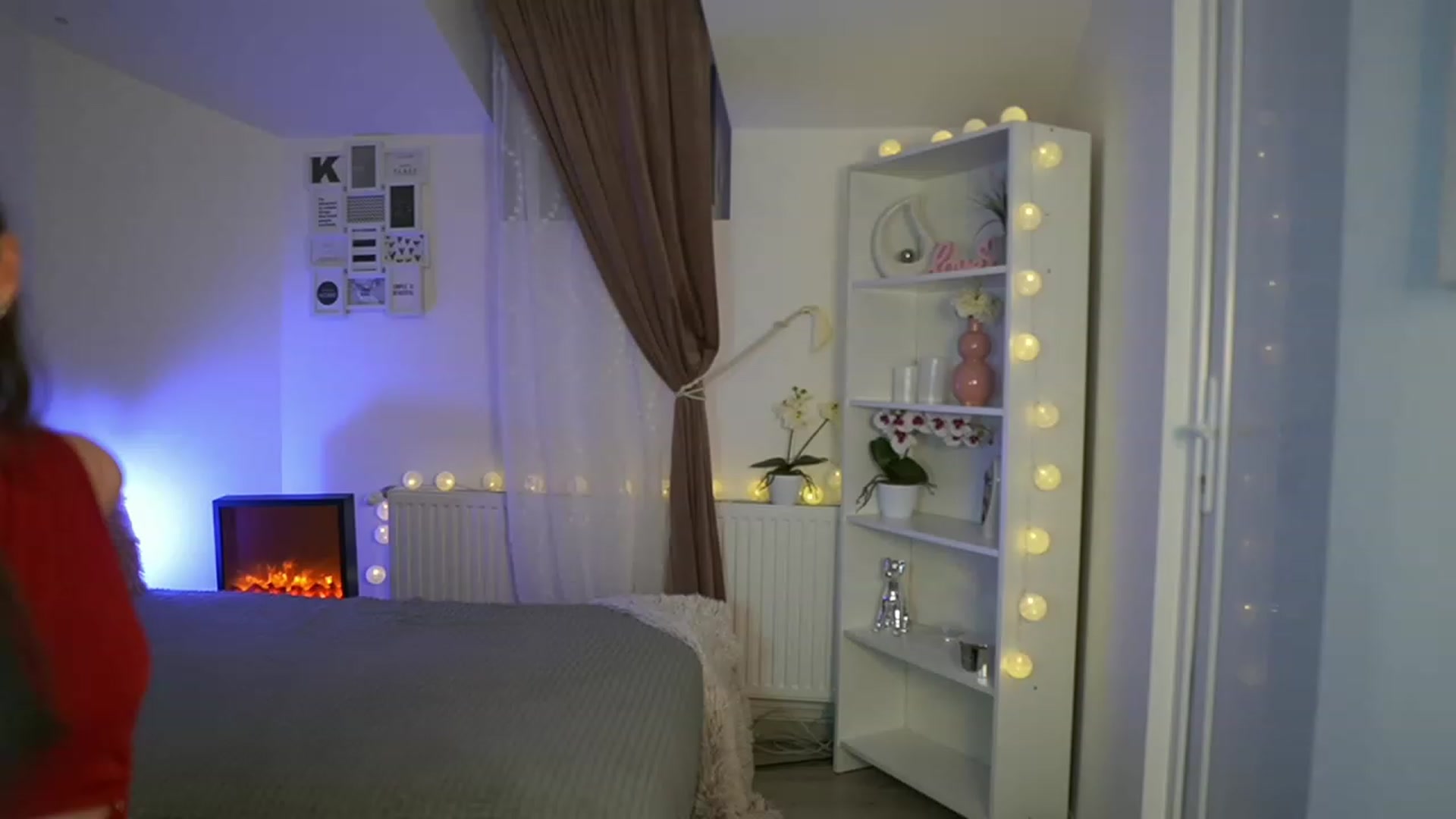 Gallery image thumbnail from Shy_jane's myfreecams stream on, 04/08/2023, 19:53 image 15 of 20