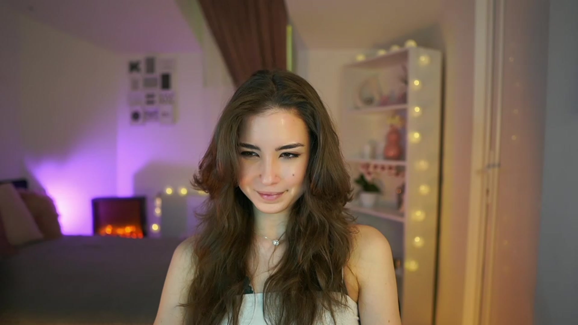 Gallery image thumbnail from Shy_jane's myfreecams stream on, 04/13/2023, 13:55 image 11 of 20
