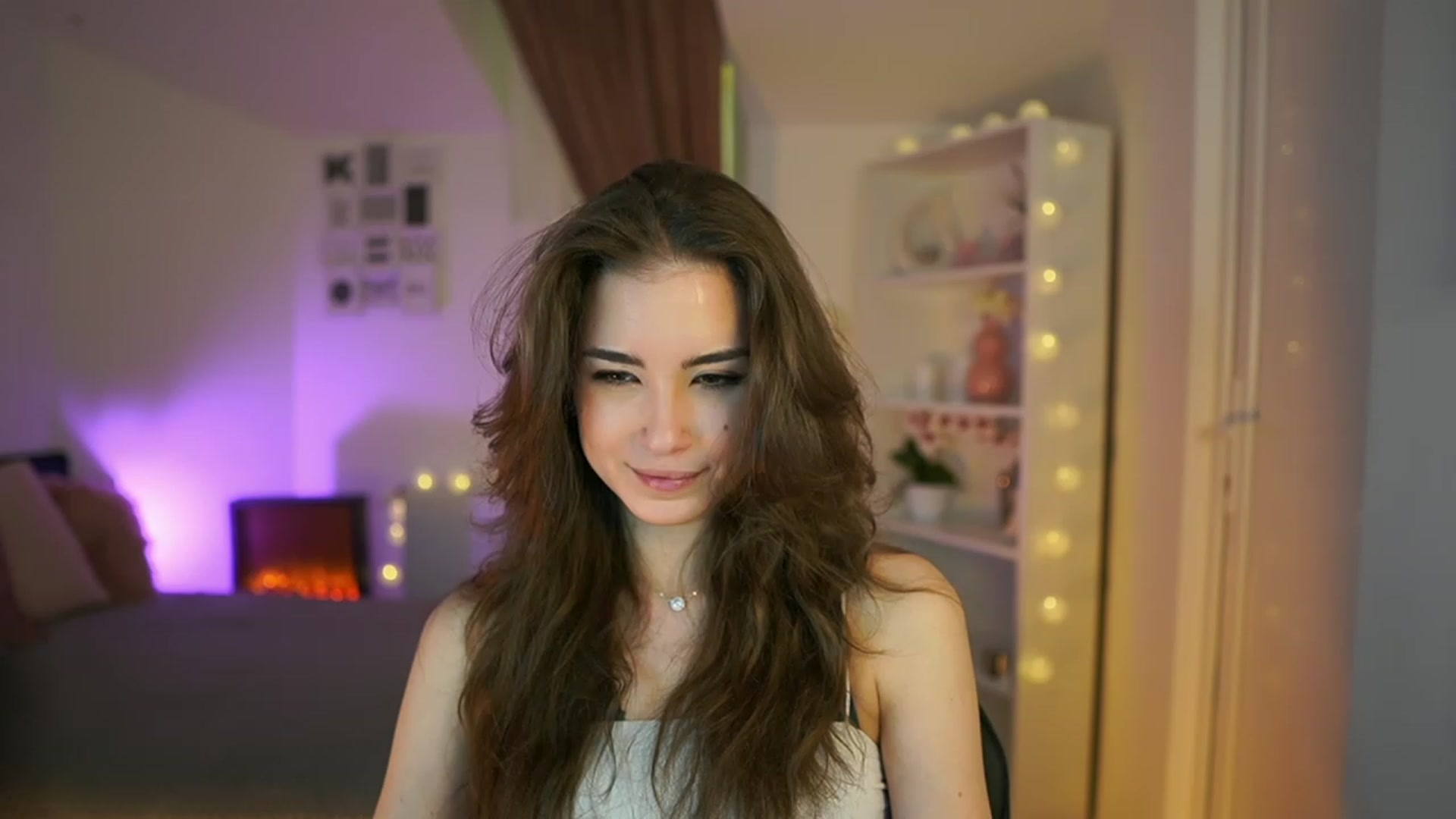 Gallery image thumbnail from Shy_jane's myfreecams stream on, 04/13/2023, 13:55 image 2 of 20