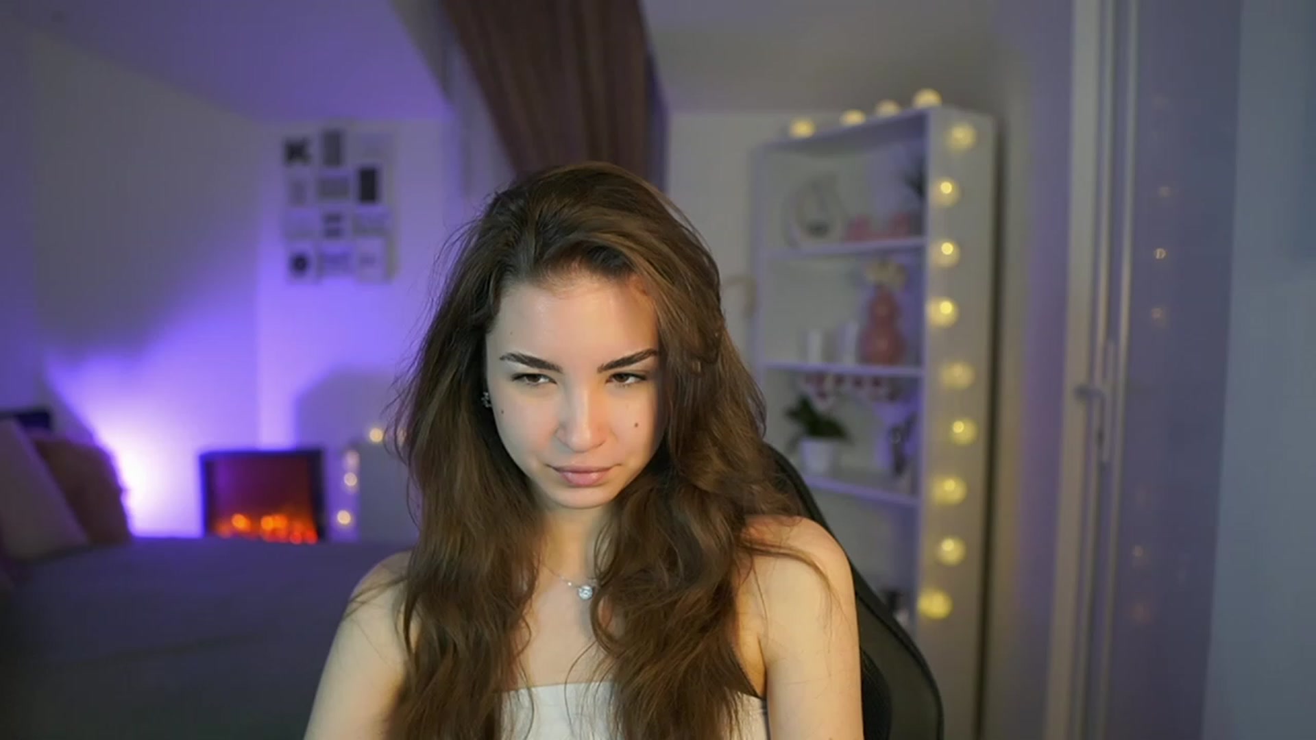Gallery image thumbnail from Shy_jane's myfreecams stream on, 04/14/2023, 10:08 image 2 of 20