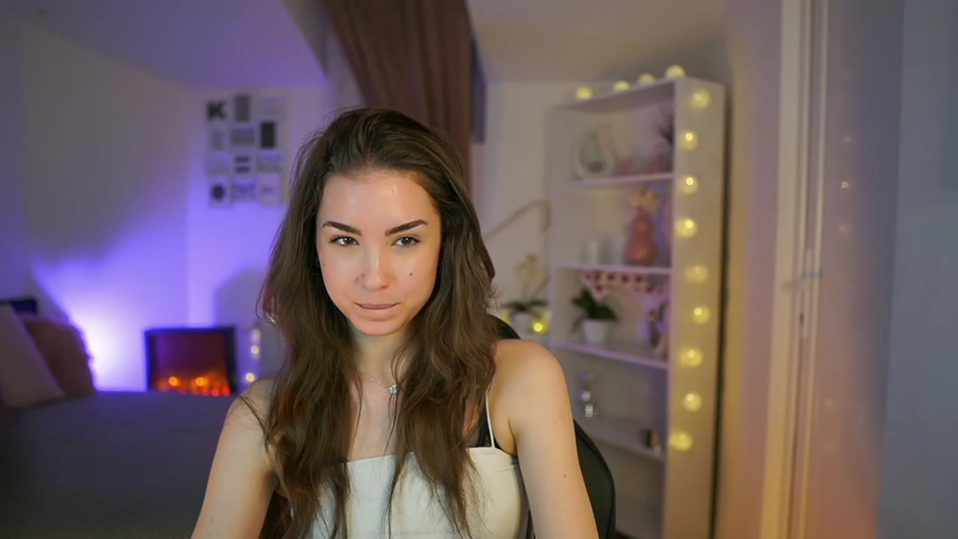 Gallery image thumbnail from Shy_jane's myfreecams stream on, 04/14/2023, 12:12 image 1 of 20