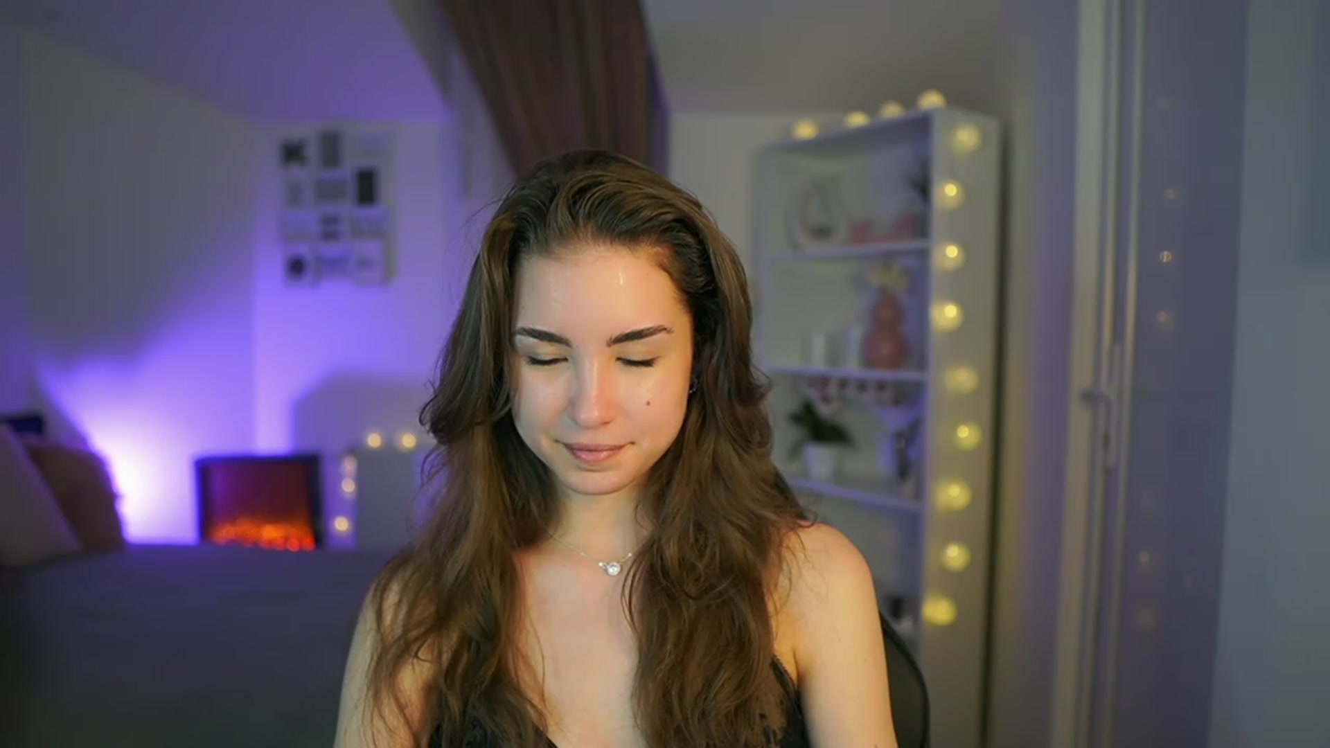Gallery image thumbnail from Shy_jane's myfreecams stream on, 04/14/2023, 13:55 image 10 of 20