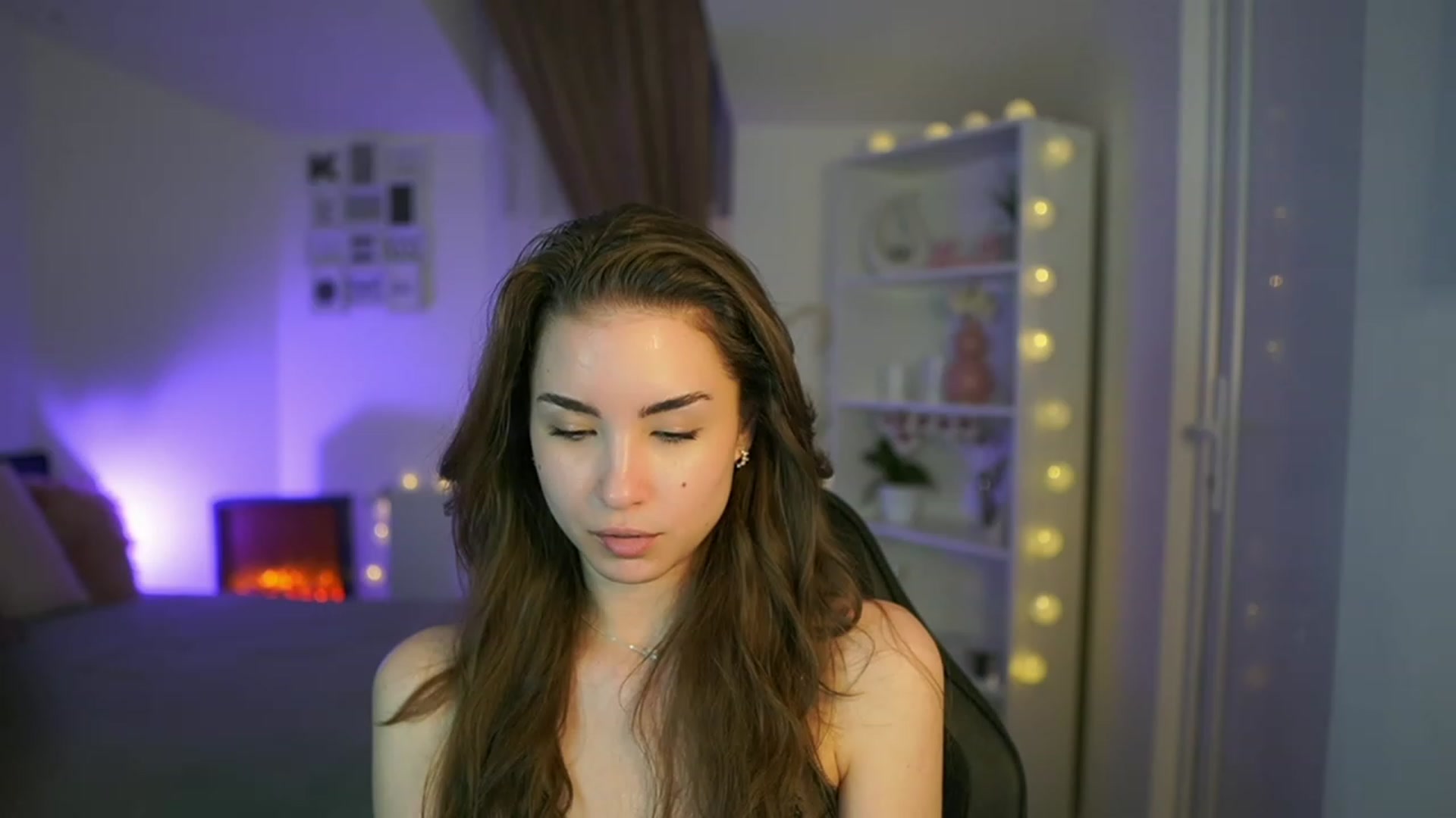 Gallery image thumbnail from Shy_jane's myfreecams stream on, 04/14/2023, 15:40 image 9 of 20