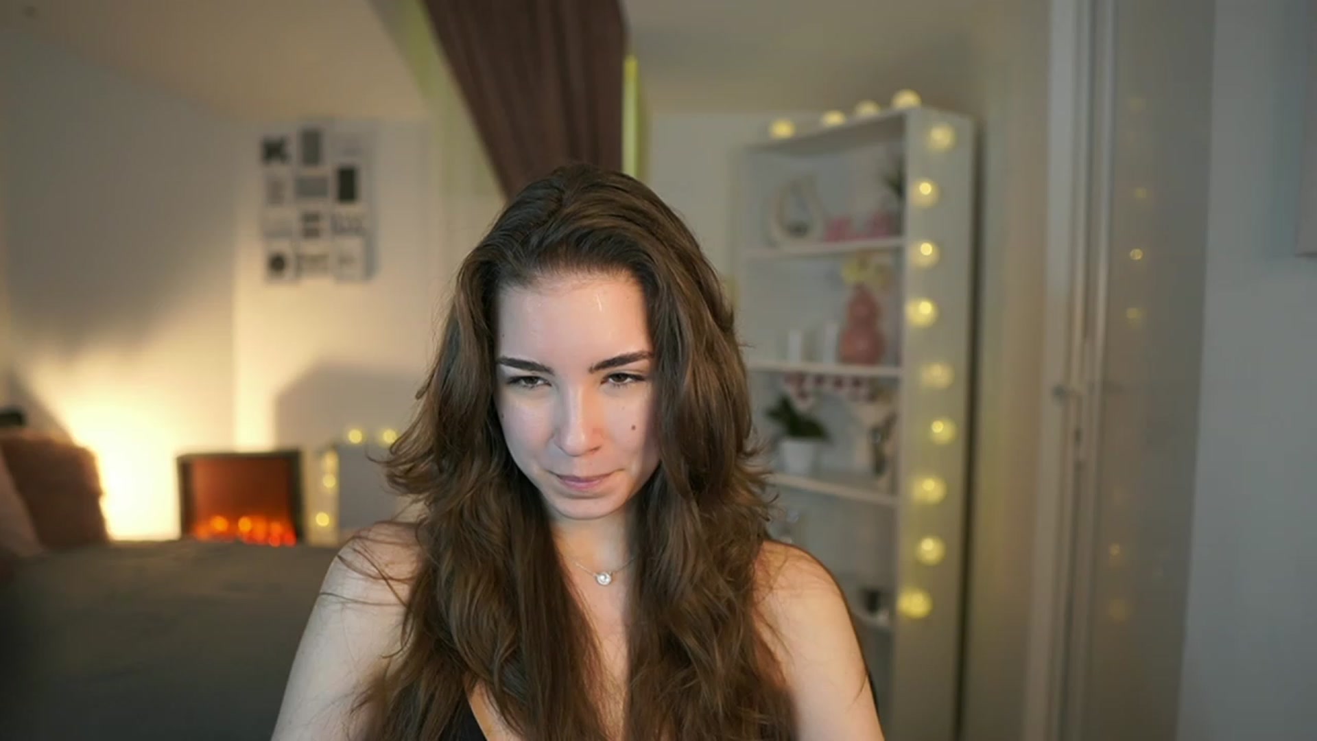 Gallery image thumbnail from Shy_jane's myfreecams stream on, 04/16/2023, 11:47 image 6 of 20