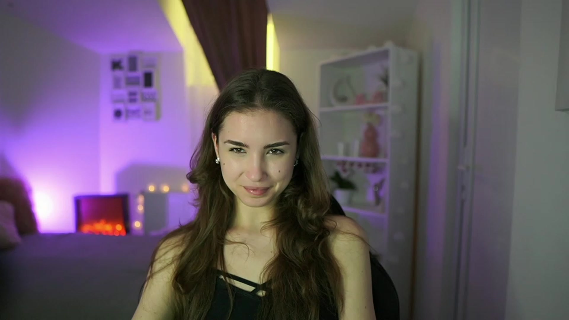 Gallery image thumbnail from Shy_jane's myfreecams stream on, 04/18/2023, 14:07 image 2 of 20