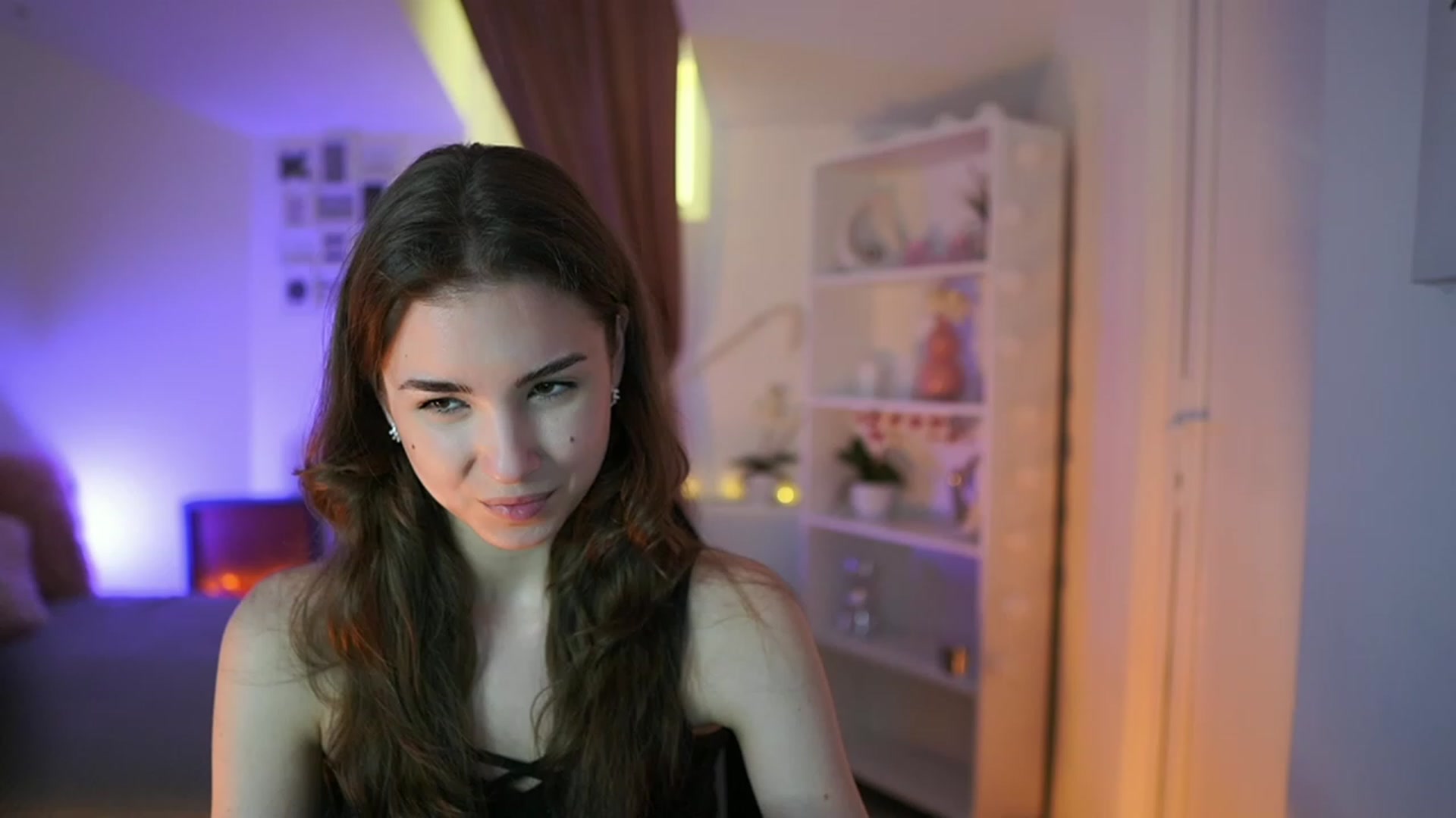 Gallery image thumbnail from Shy_jane's myfreecams stream on, 04/18/2023, 15:08 image 13 of 20