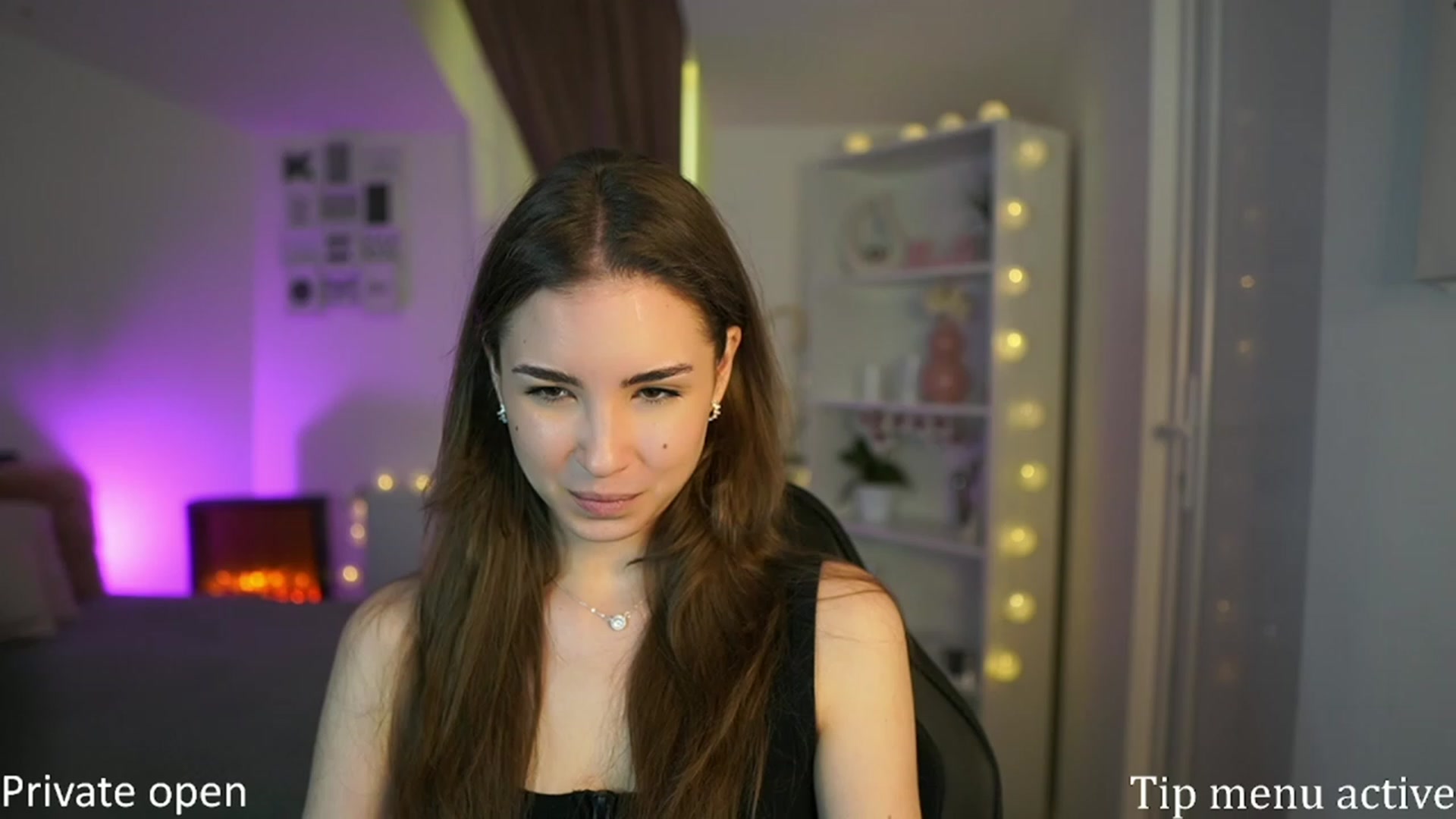 Gallery image thumbnail from Shy_jane's myfreecams stream on, 04/20/2023, 10:01 image 7 of 20