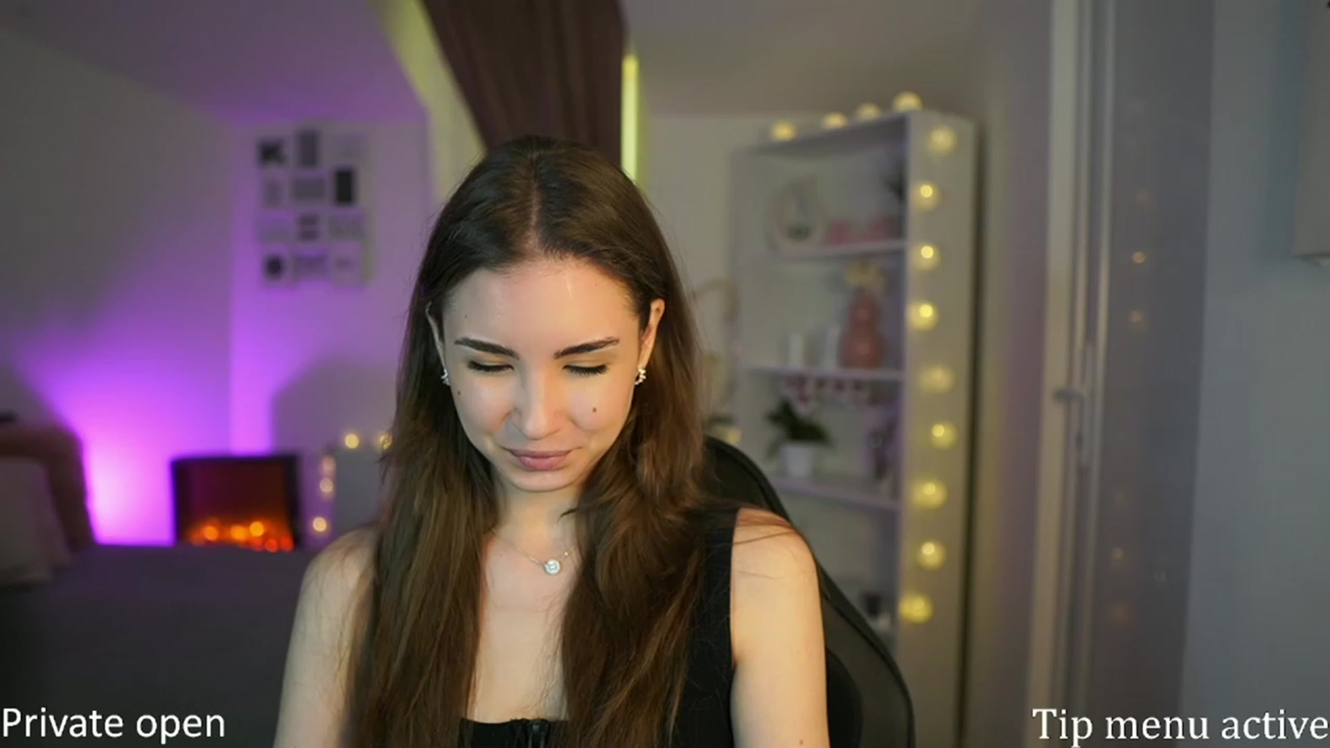 Gallery image thumbnail from Shy_jane's myfreecams stream on, 04/20/2023, 10:01 image 5 of 20