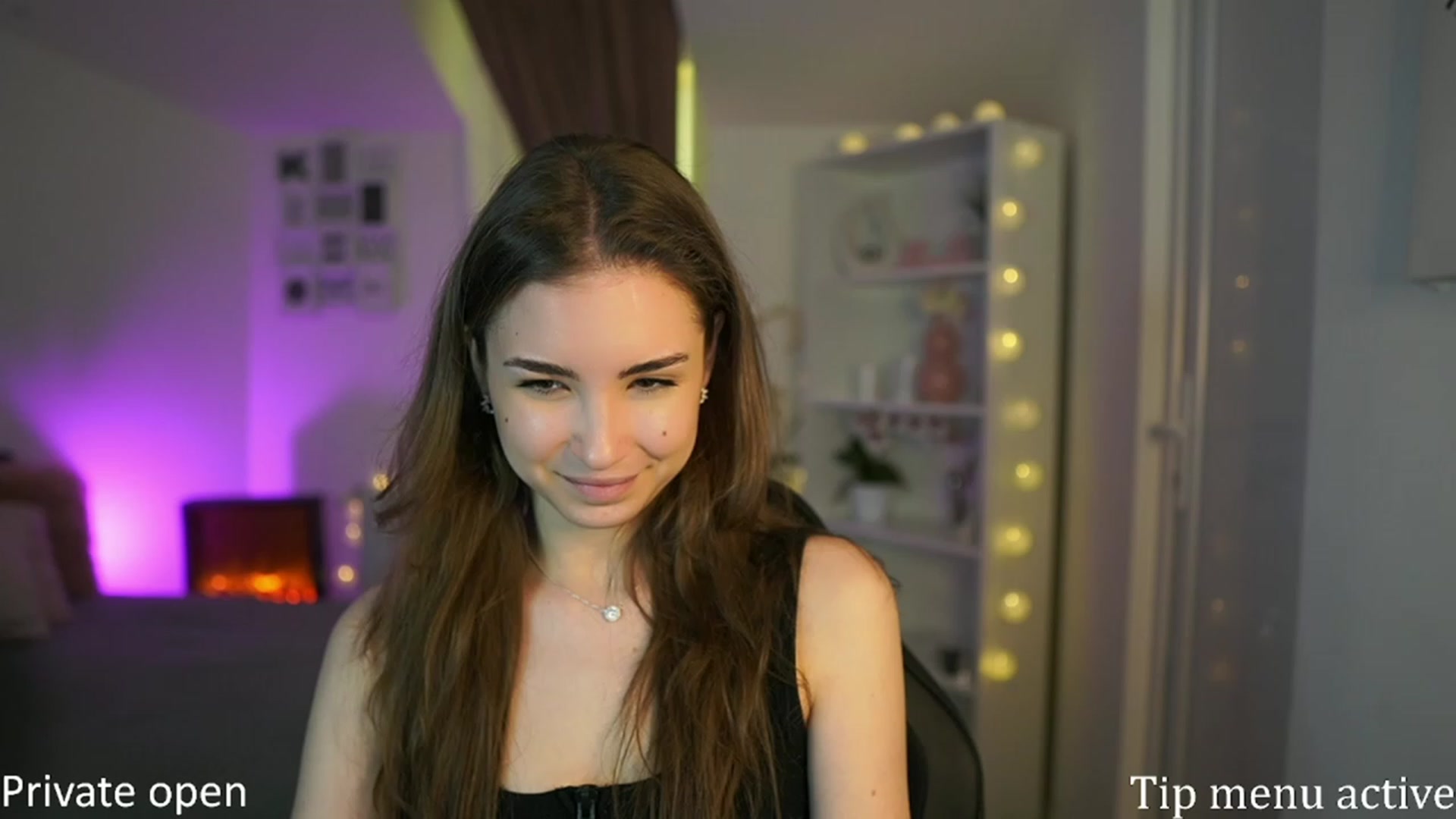 Gallery image thumbnail from Shy_jane's myfreecams stream on, 04/20/2023, 11:07 image 14 of 20