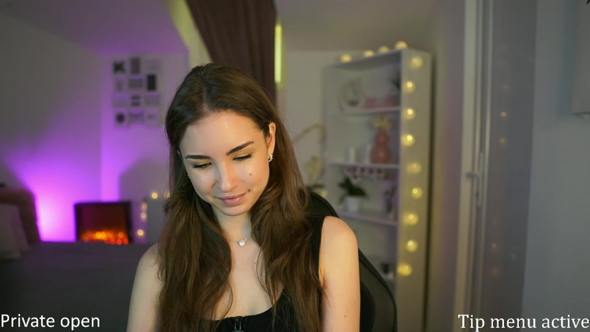 Gallery image thumbnail from Shy_jane's myfreecams stream on, 04/20/2023, 11:07 image 3 of 20