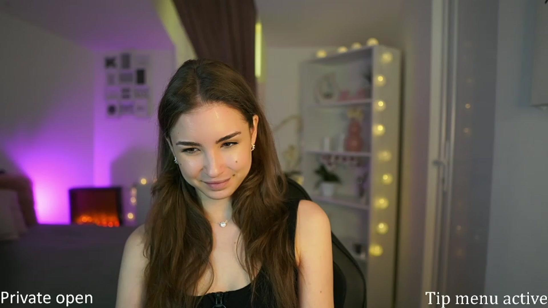 Gallery image thumbnail from Shy_jane's myfreecams stream on, 04/20/2023, 11:07 image 4 of 20