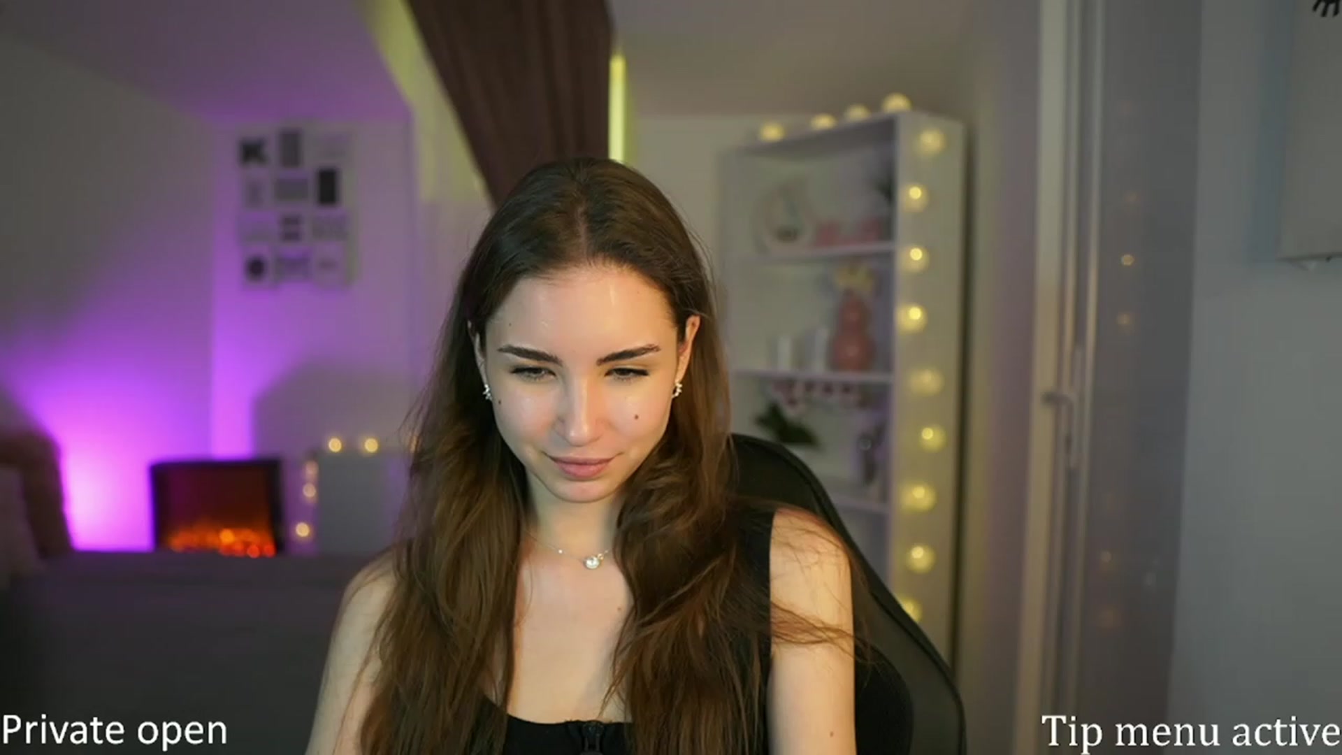 Gallery image thumbnail from Shy_jane's myfreecams stream on, 04/20/2023, 15:57 image 9 of 20