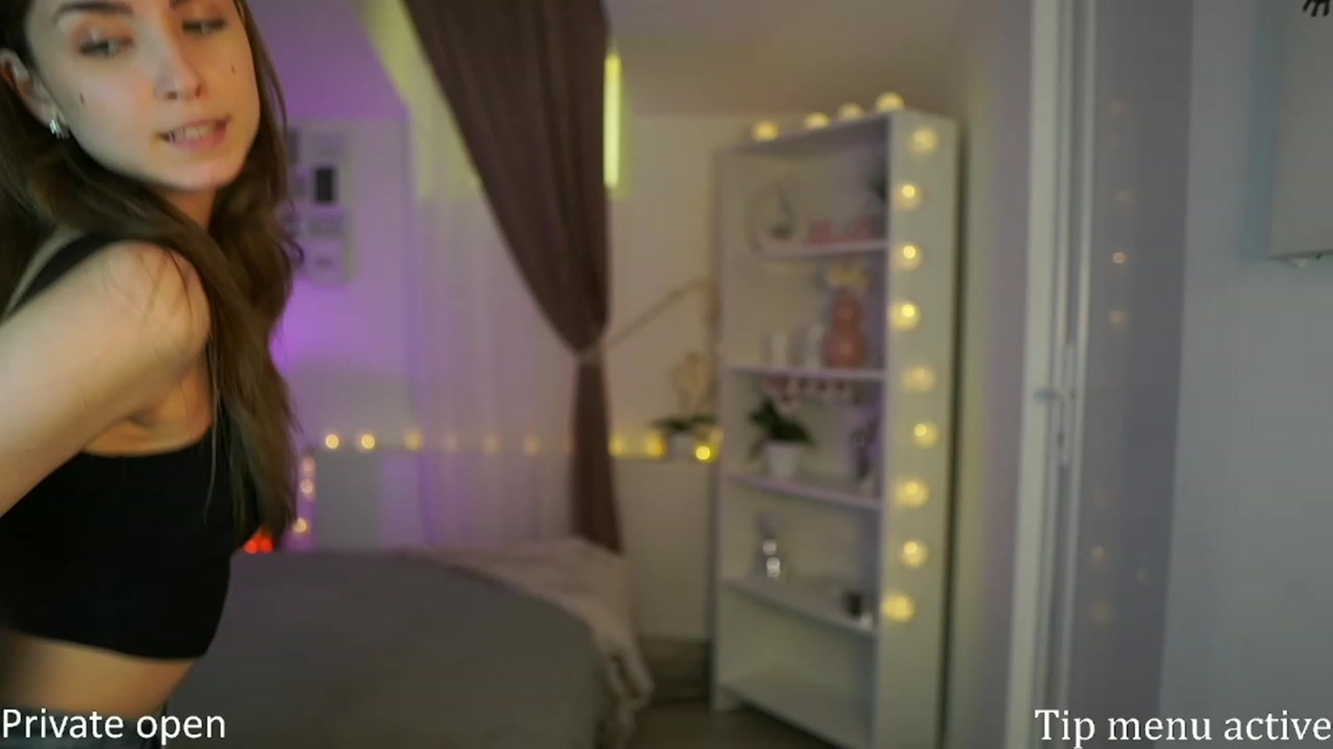 Gallery image thumbnail from Shy_jane's myfreecams stream on, 04/20/2023, 15:57 image 14 of 20